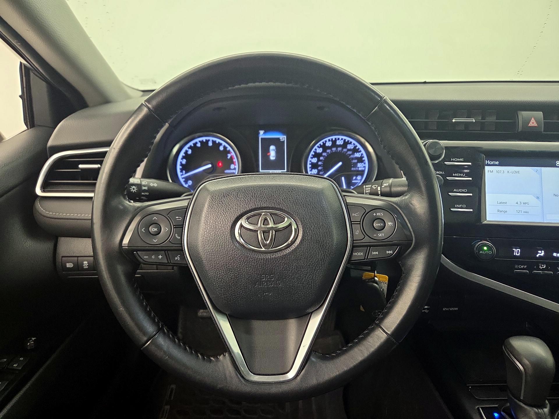 Thumbnail: 2018 Toyota Camry - 10