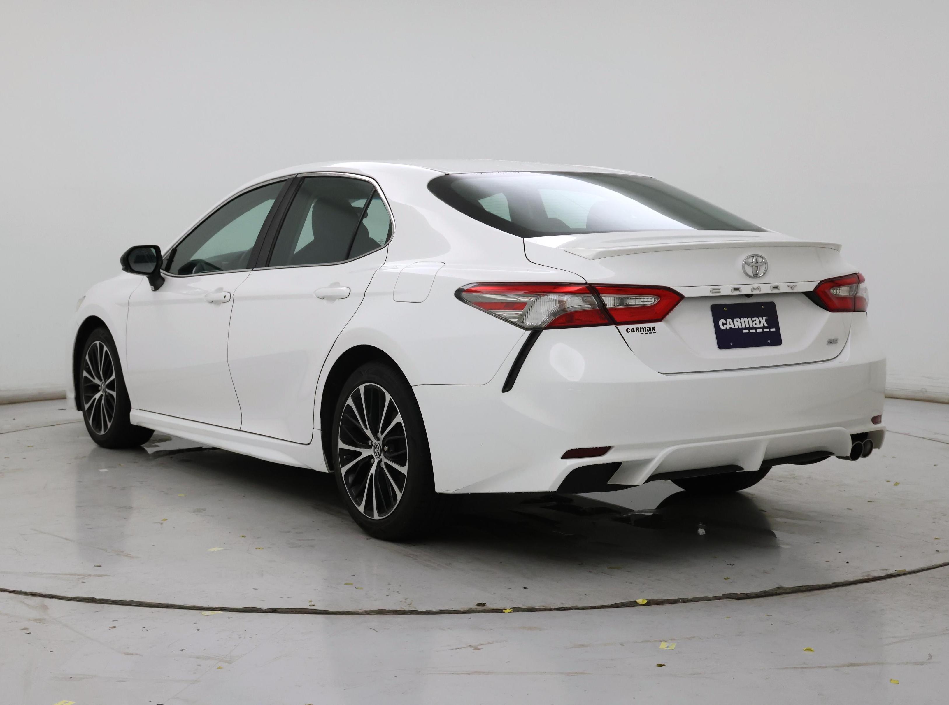 Thumbnail: 2018 Toyota Camry - 2