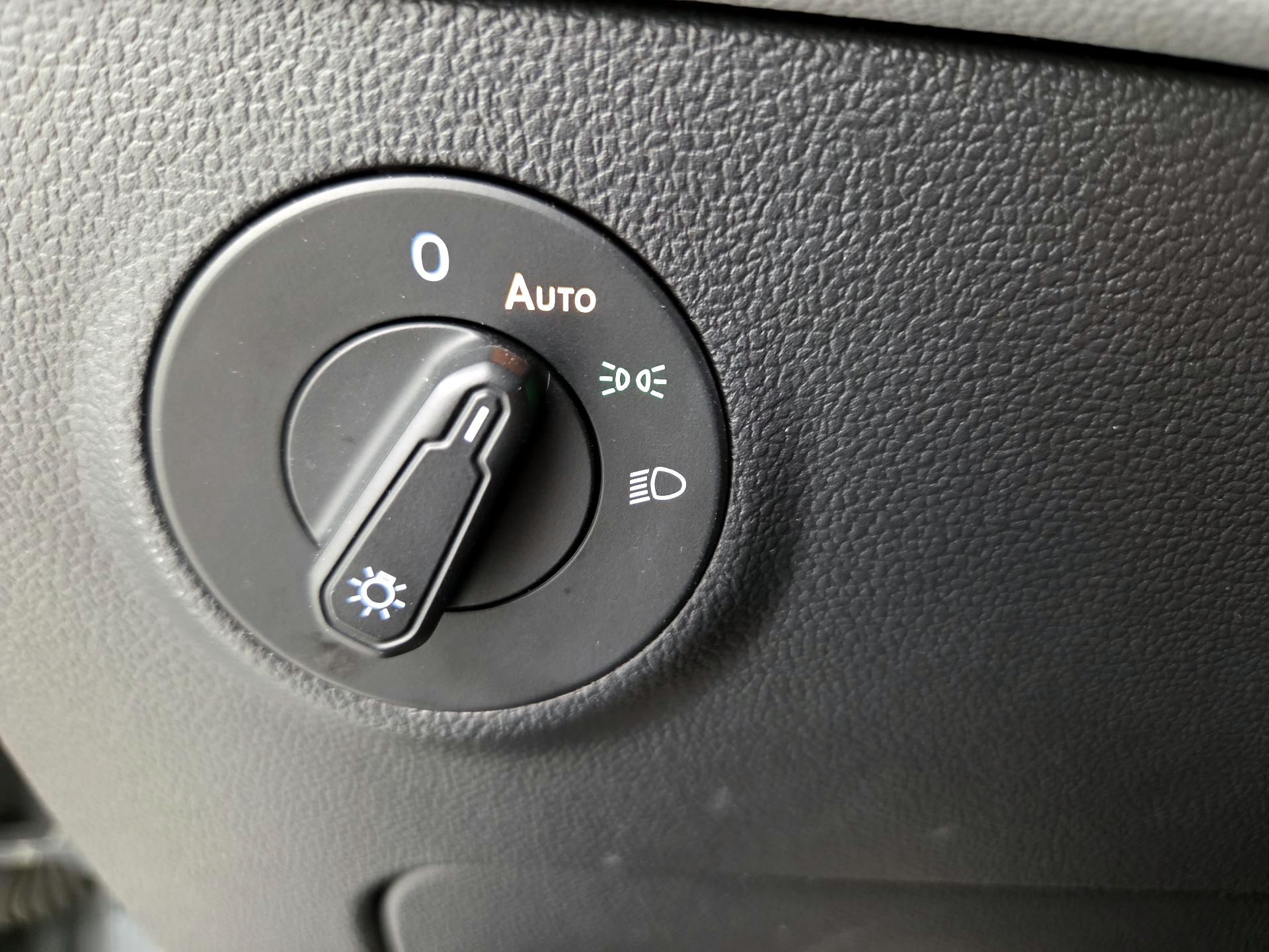 Thumbnail: 2022 Volkswagen Taos - 13