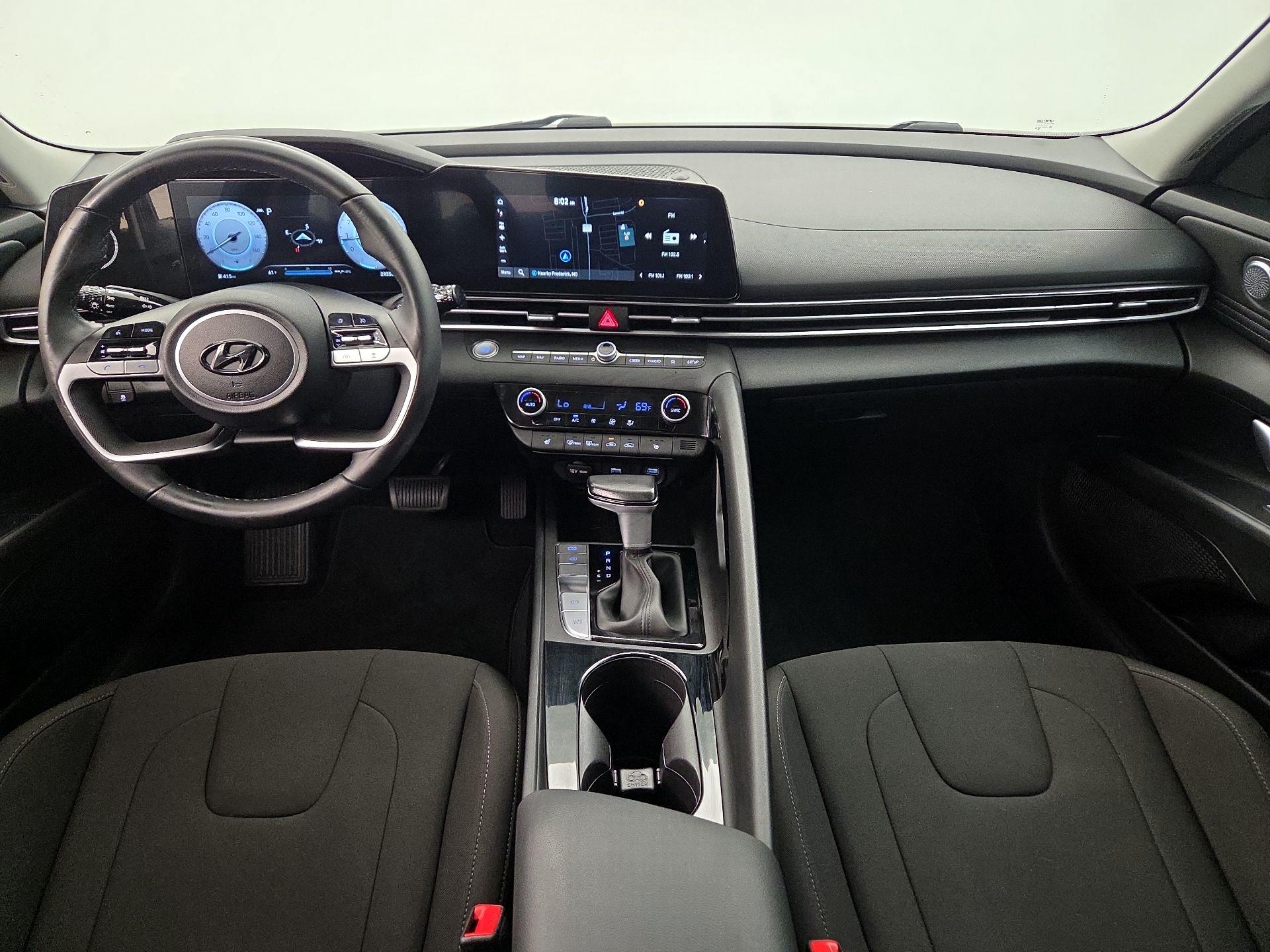 Thumbnail: 2023 Hyundai Elantra - 9