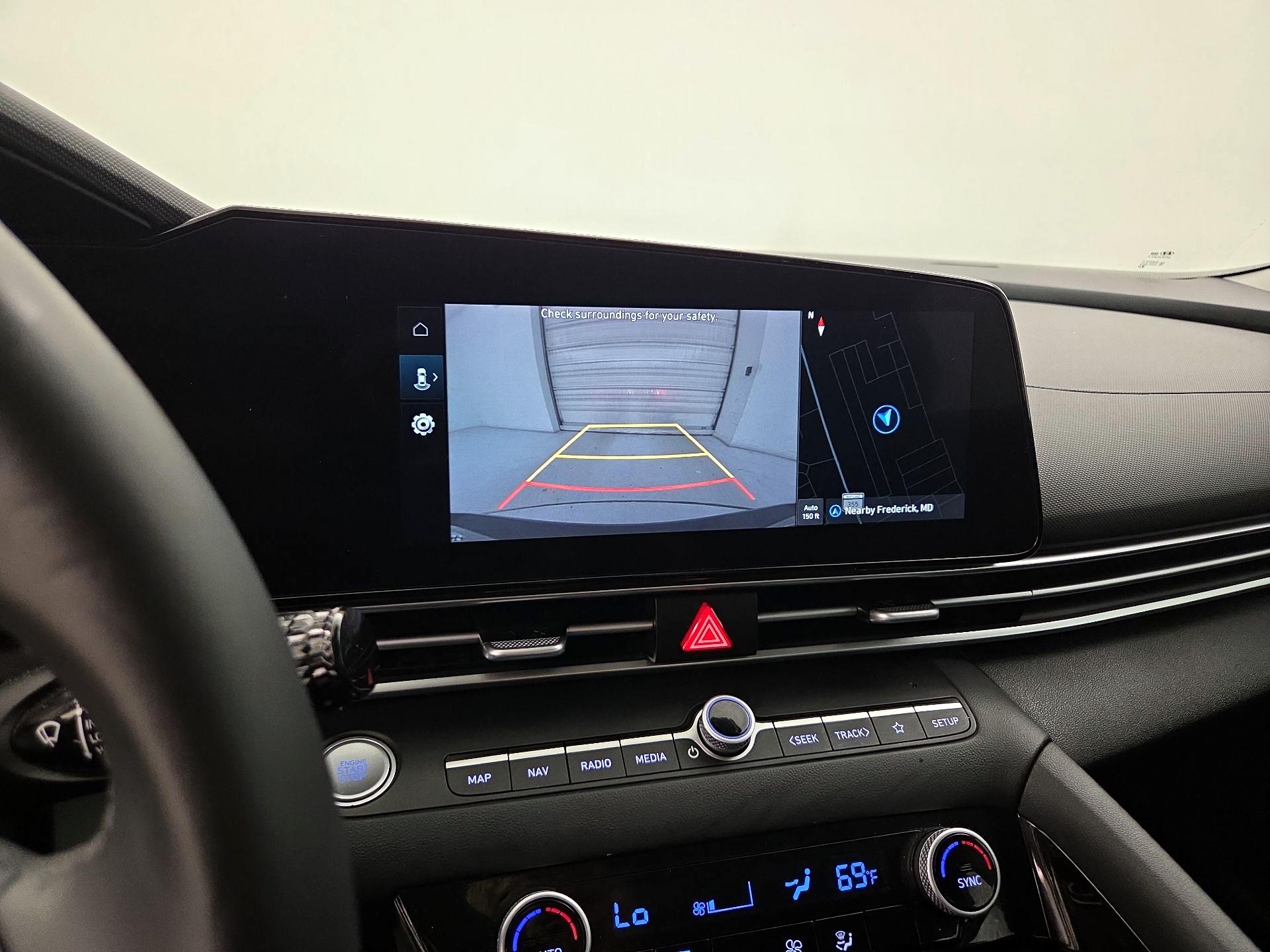 Thumbnail: 2023 Hyundai Elantra - 15