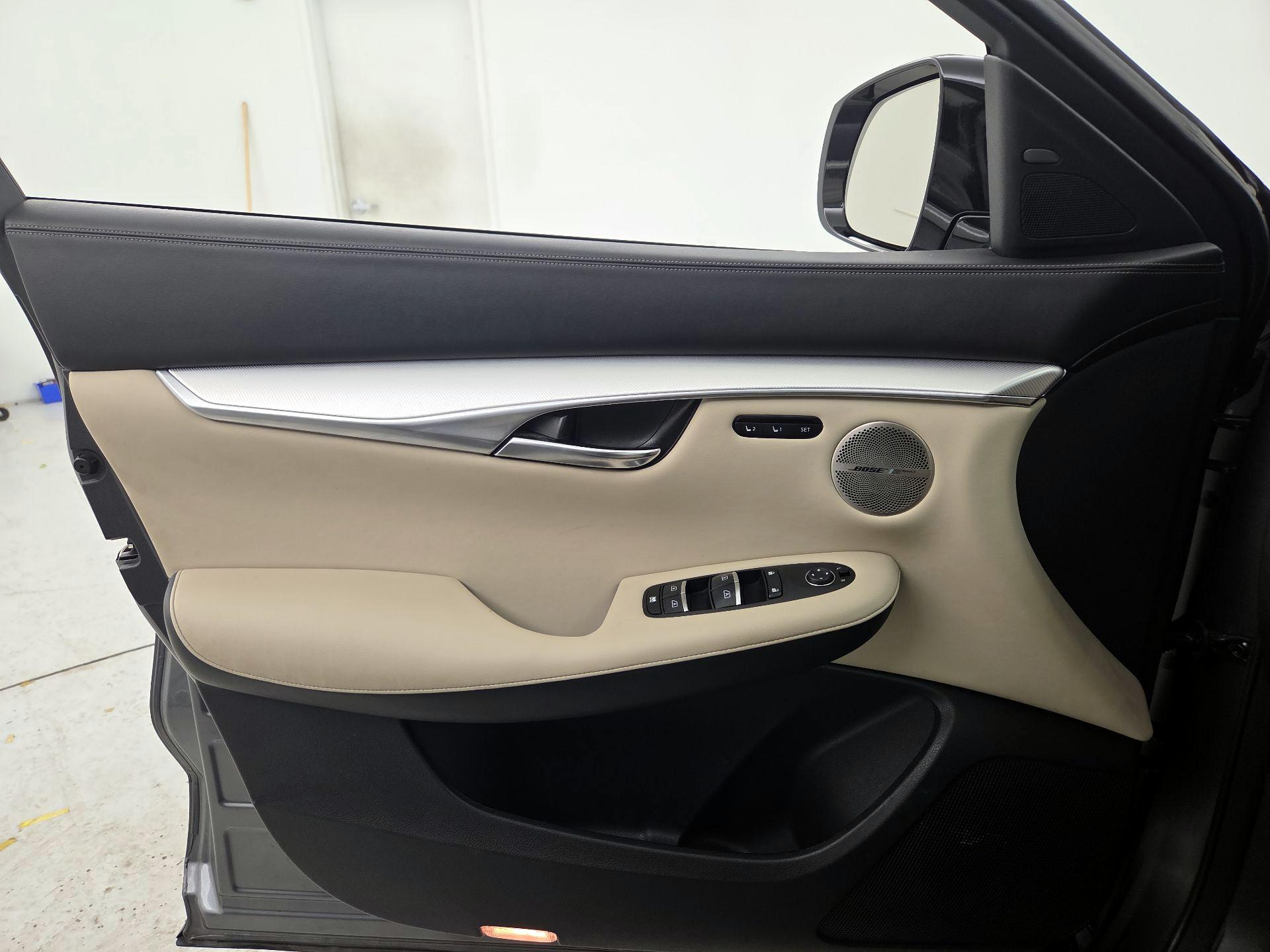 Thumbnail: 2020 INFINITI QX50 - 12