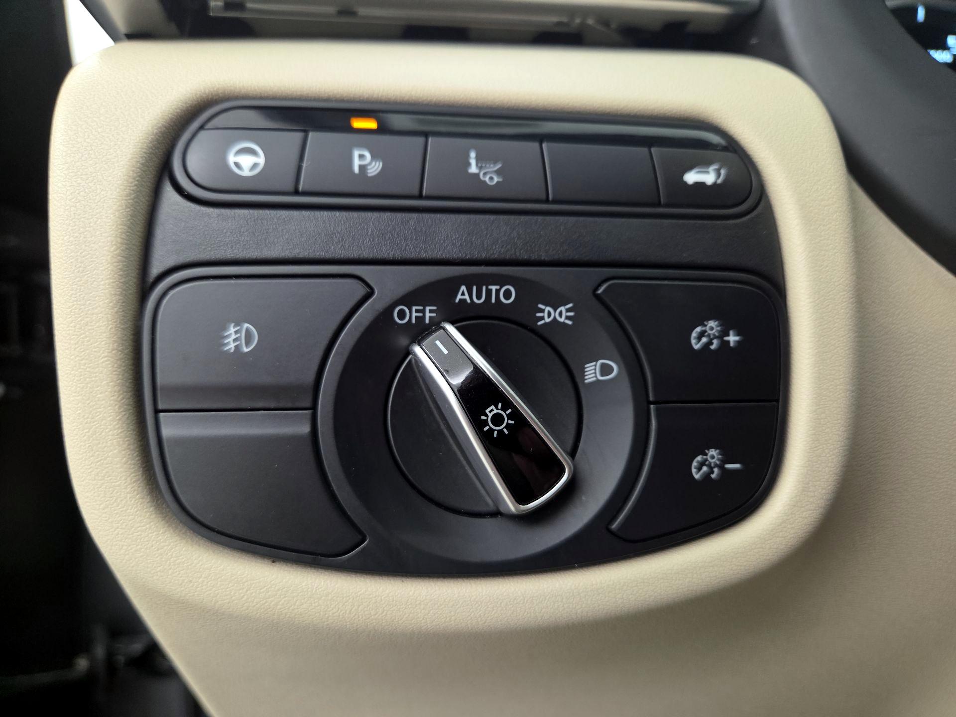 Thumbnail: 2020 INFINITI QX50 - 13