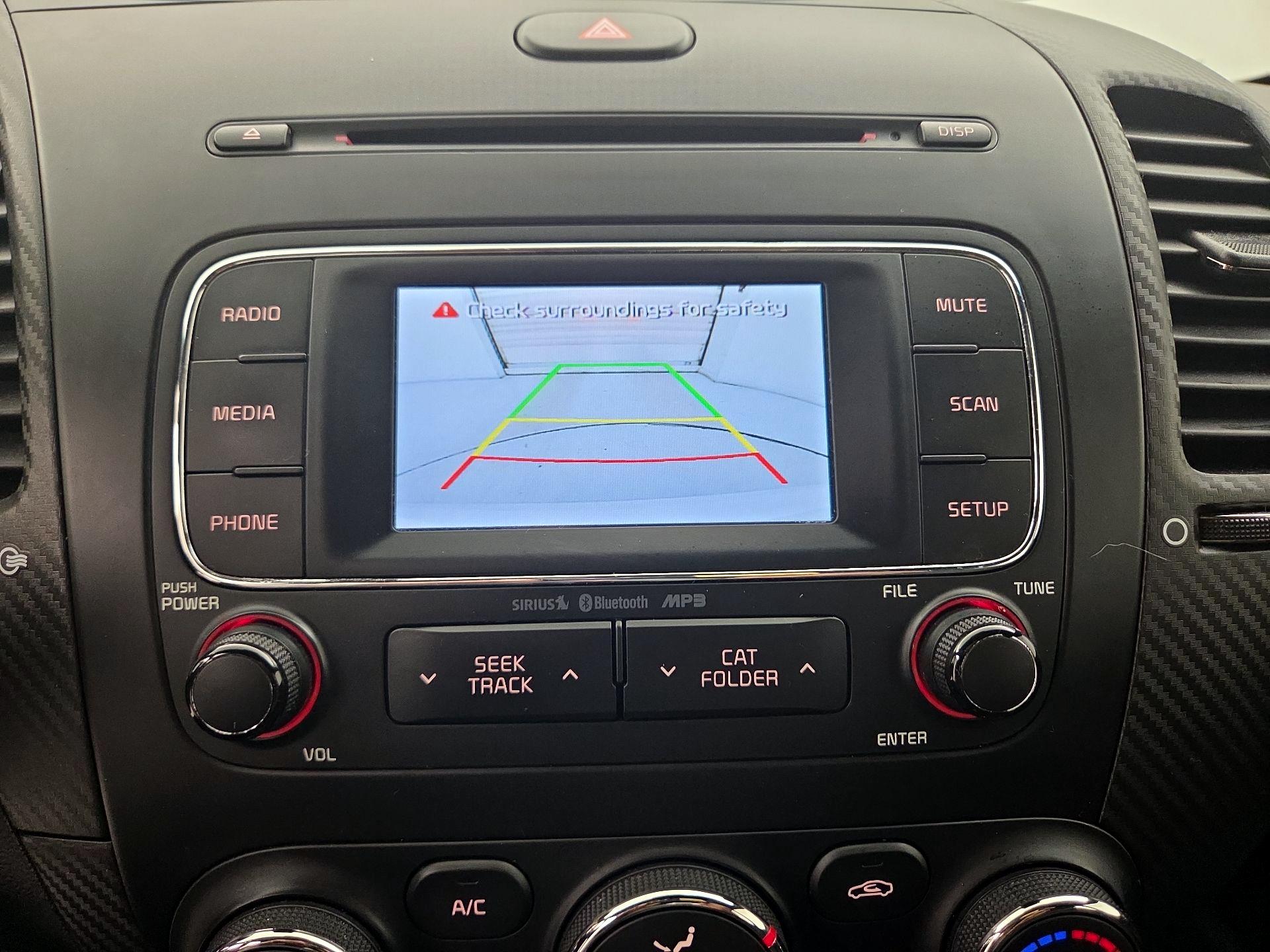 Thumbnail: 2016 Kia Forte - 14