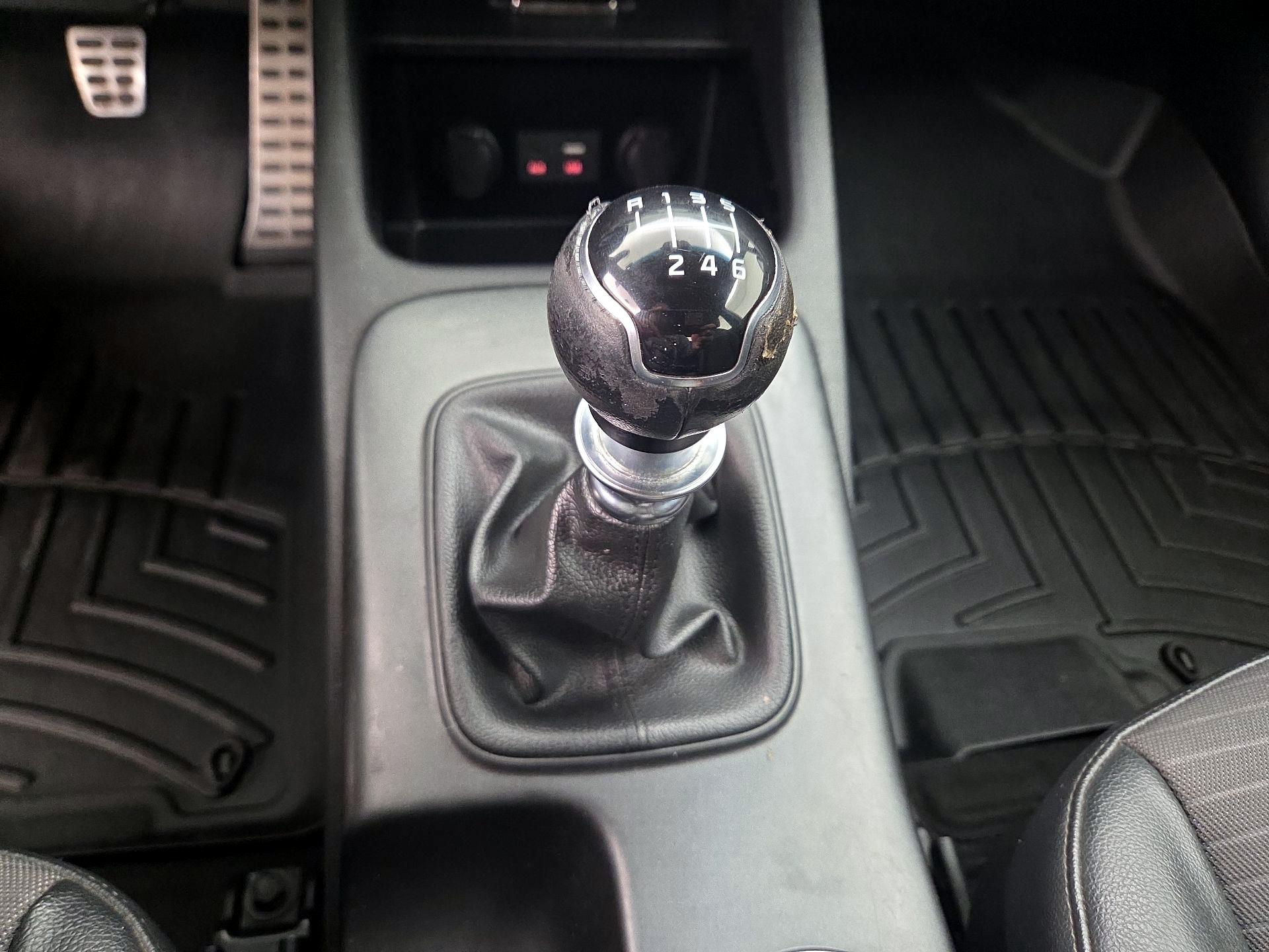 Thumbnail: 2016 Kia Forte - 17