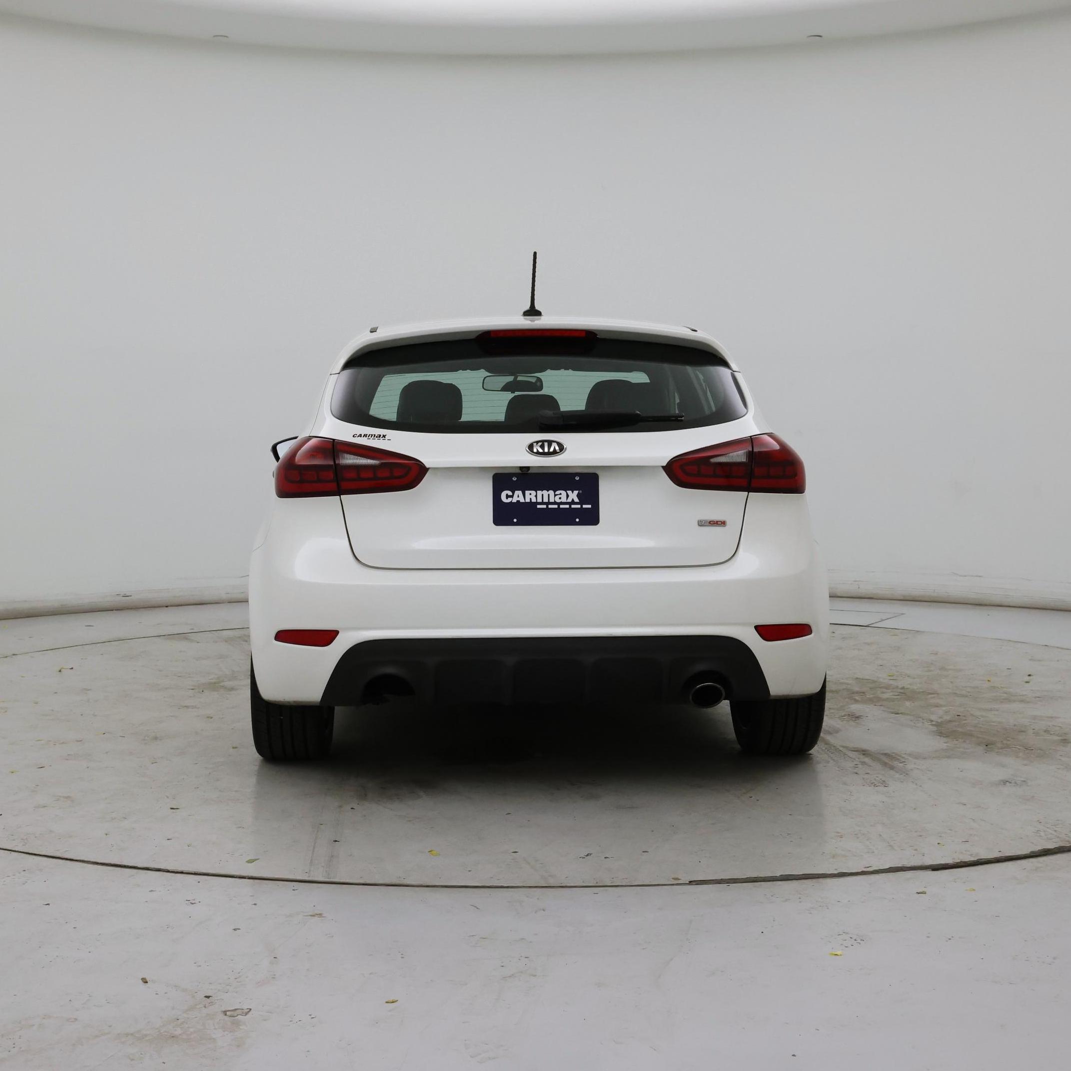 Thumbnail: 2016 Kia Forte - 6