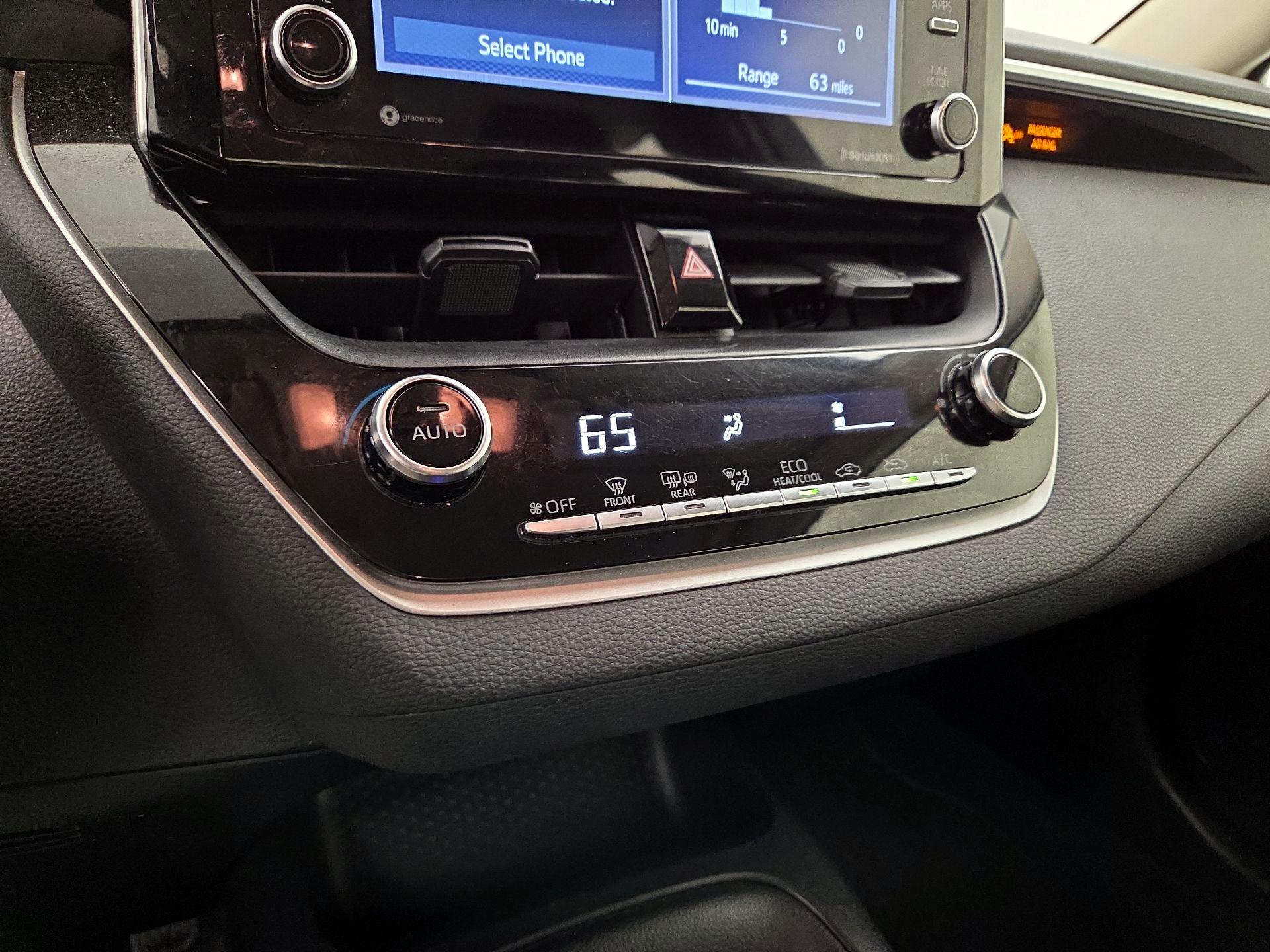 Thumbnail: 2021 Toyota Corolla - 16