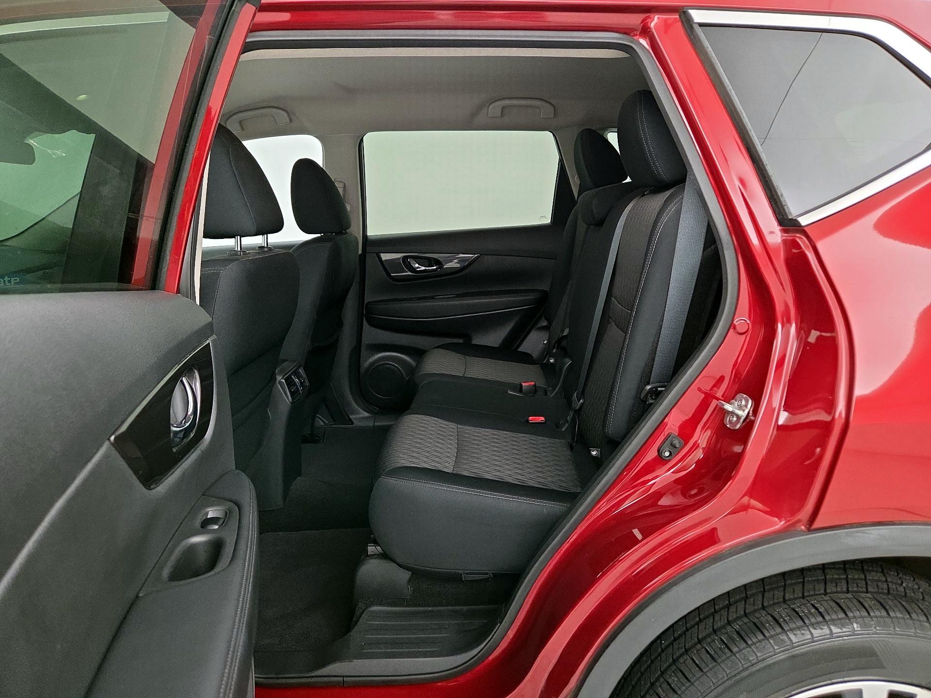 Thumbnail: 2019 Nissan Rogue - 20