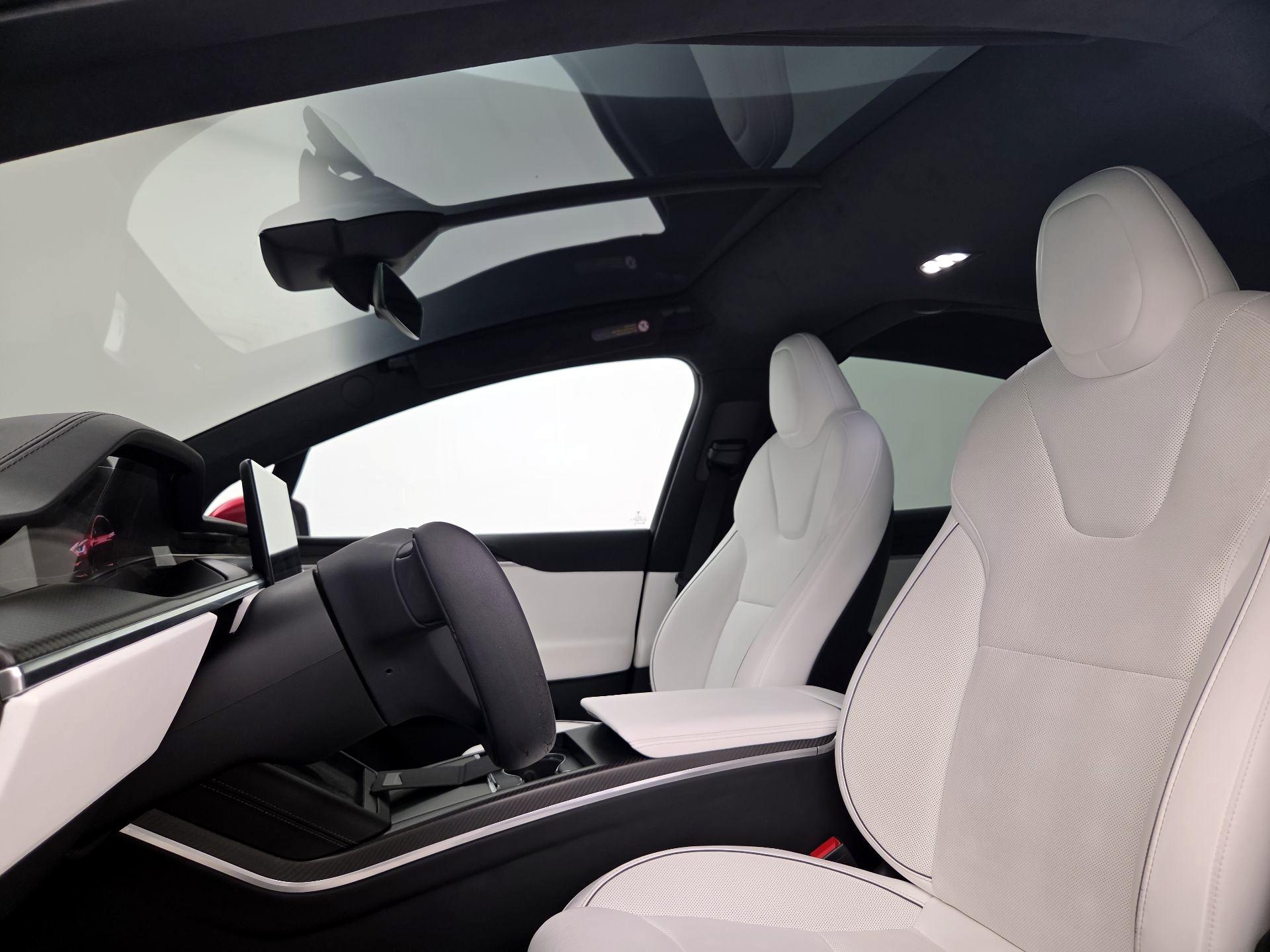 Thumbnail: 2023 Tesla Model X - 19