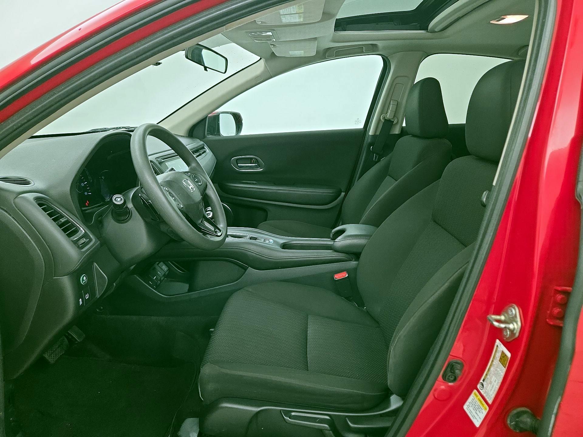 Thumbnail: 2016 Honda HR-V - 11