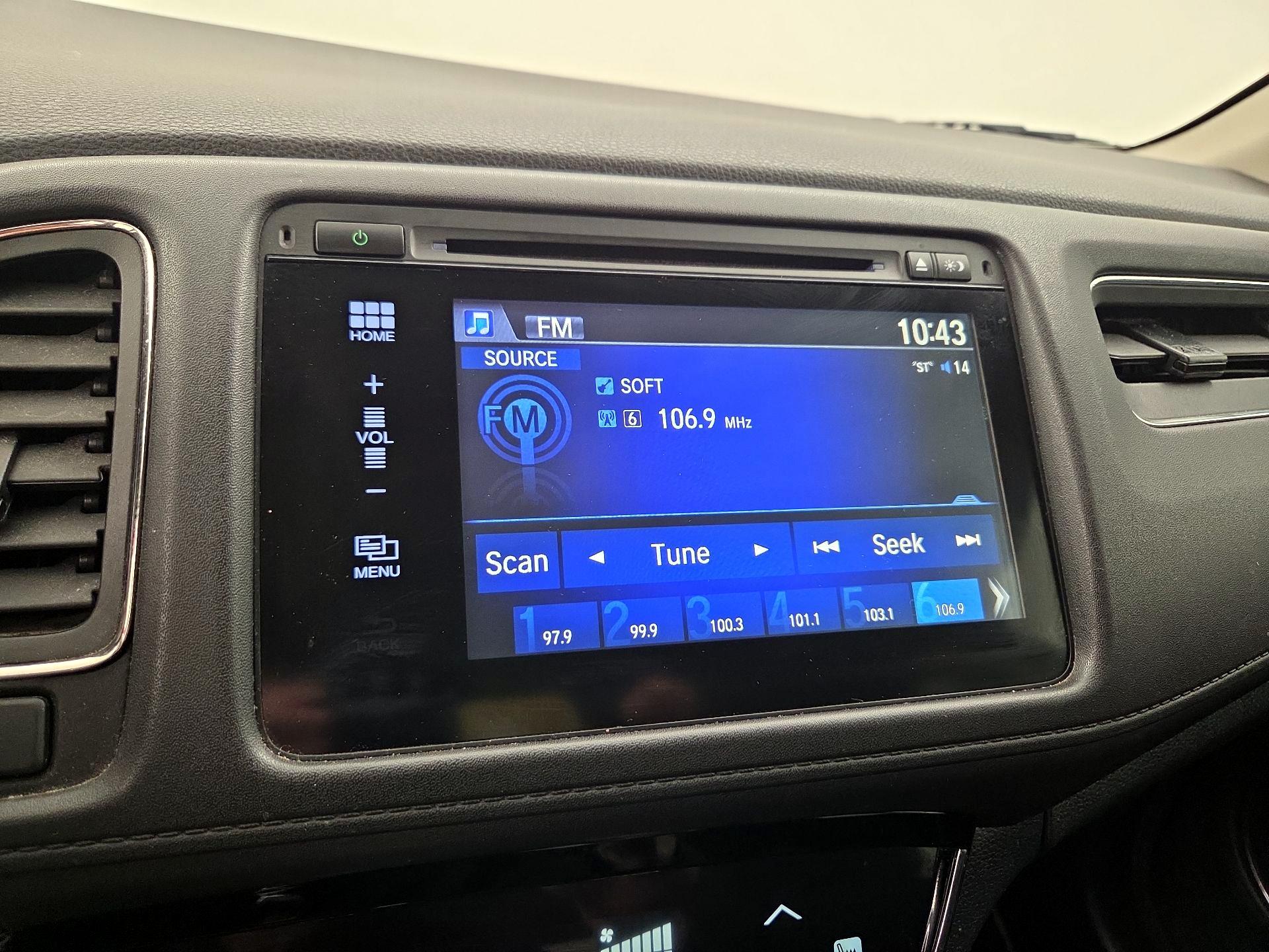 Thumbnail: 2016 Honda HR-V - 15