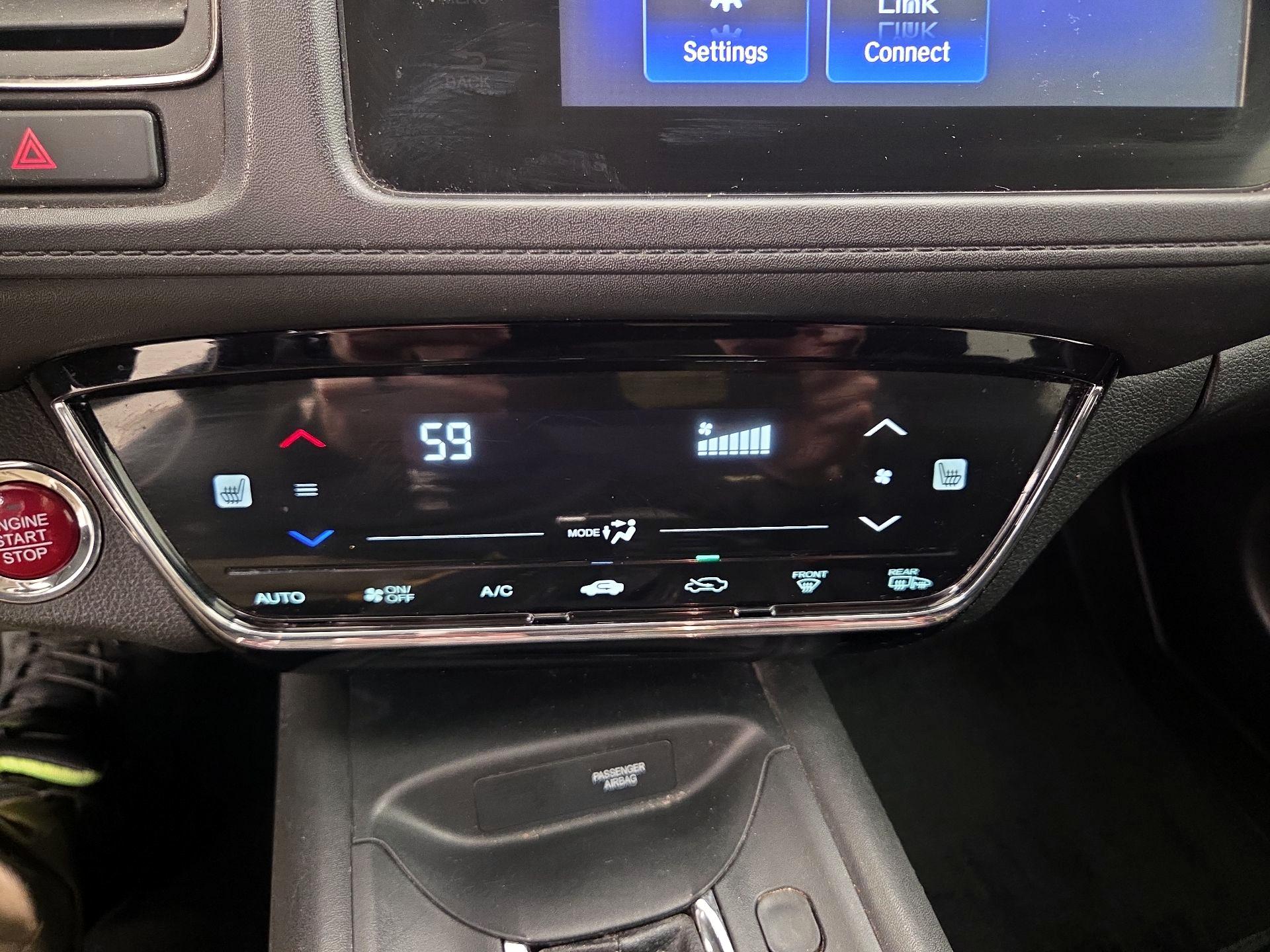 Thumbnail: 2016 Honda HR-V - 16