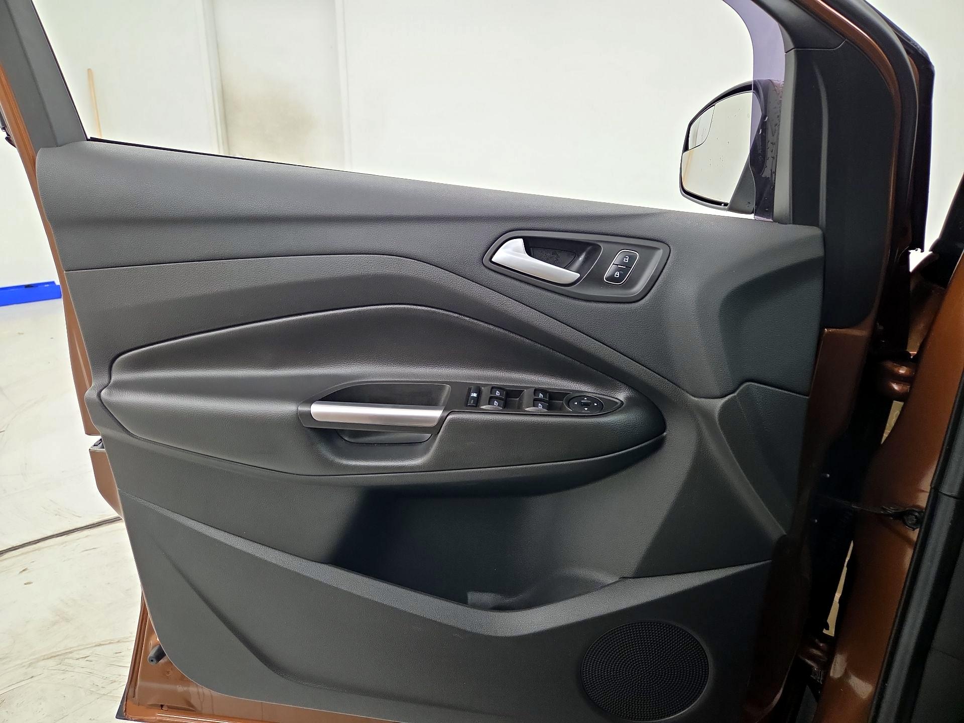 Thumbnail: 2017 Ford Escape - 12