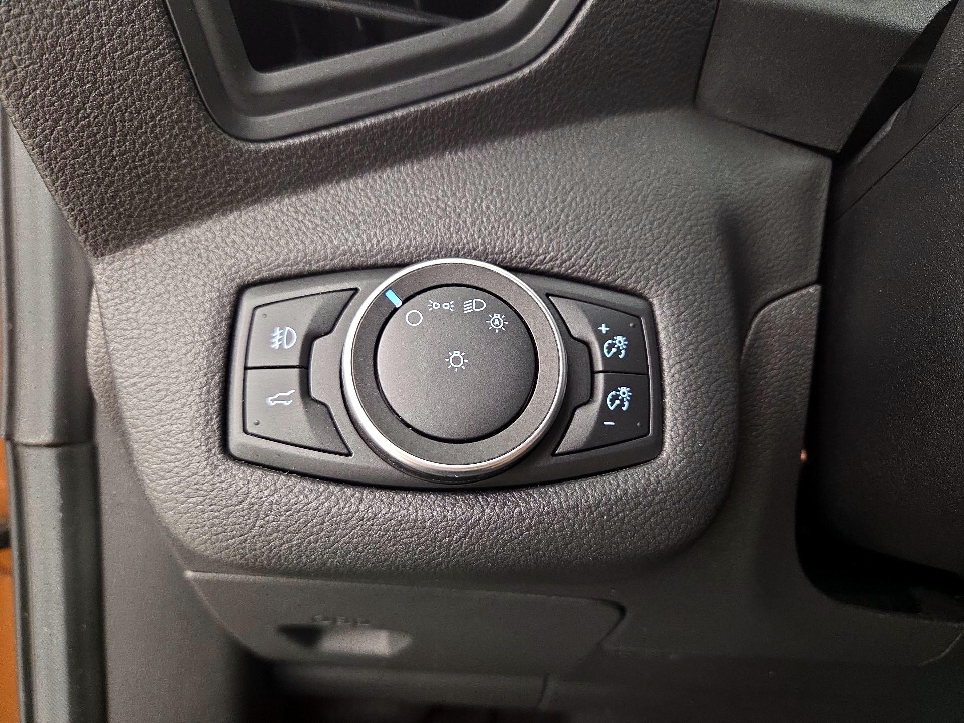 Thumbnail: 2017 Ford Escape - 13