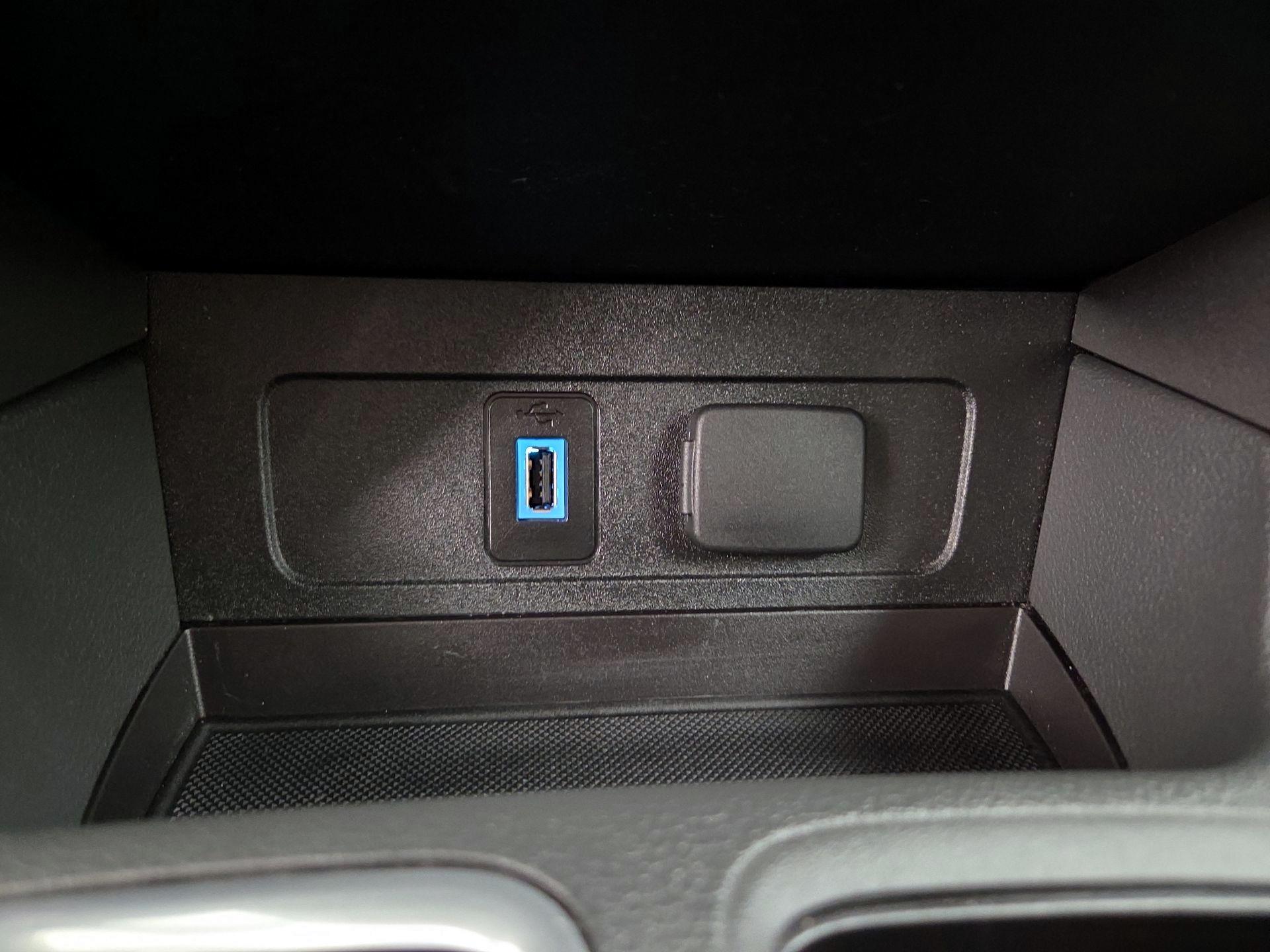 Thumbnail: 2017 Ford Escape - 18