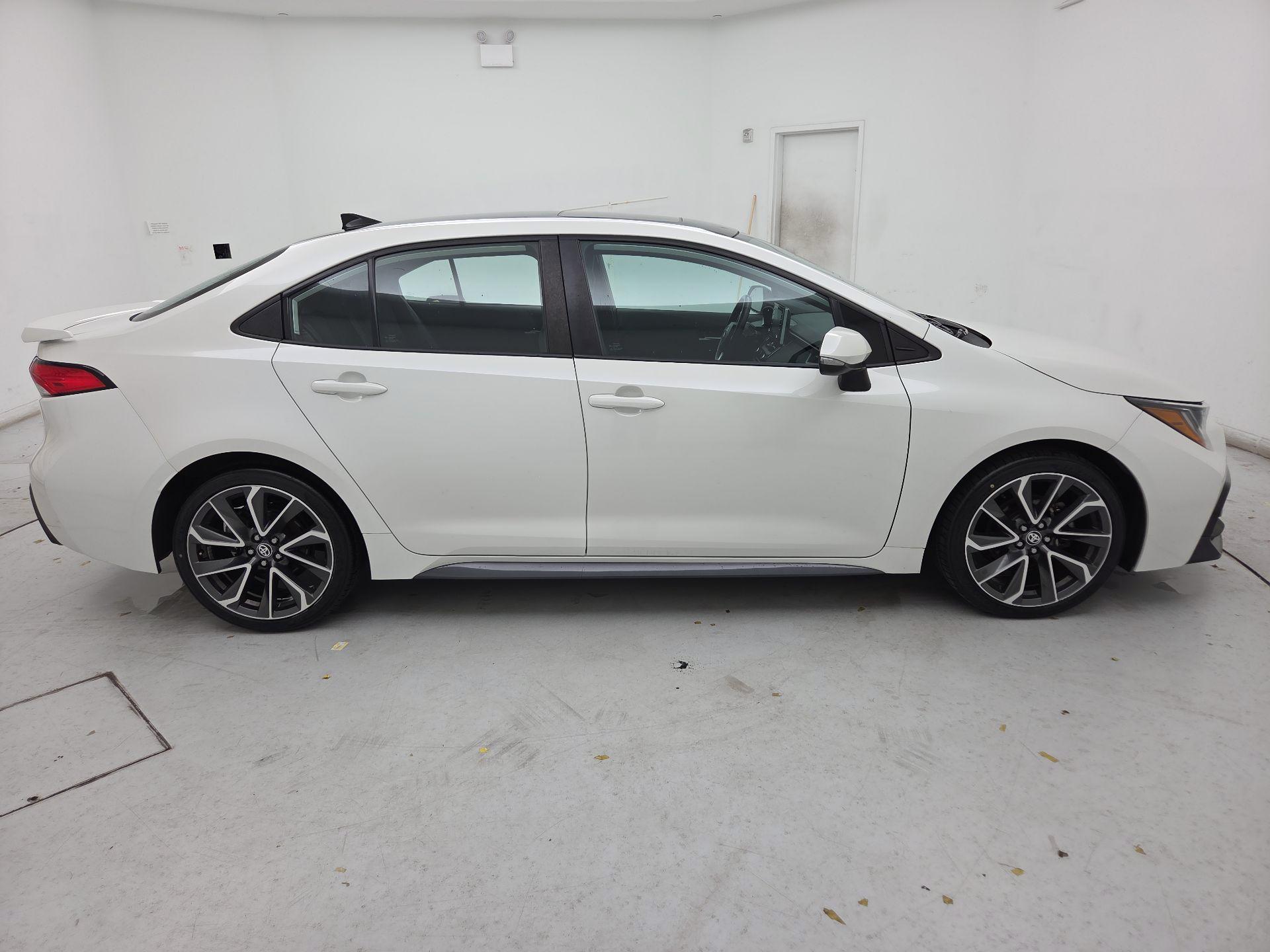 Thumbnail: 2021 Toyota Corolla - 4