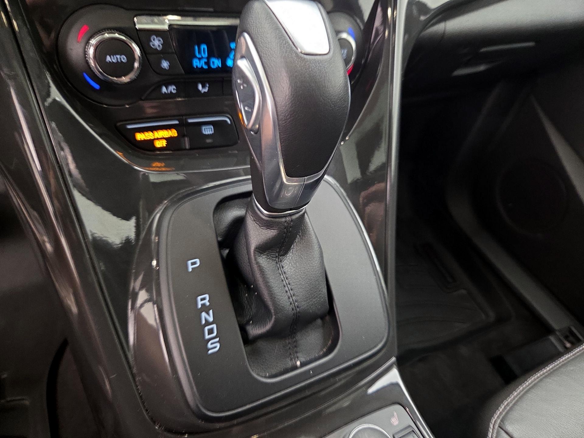 Thumbnail: 2016 Ford Escape - 17