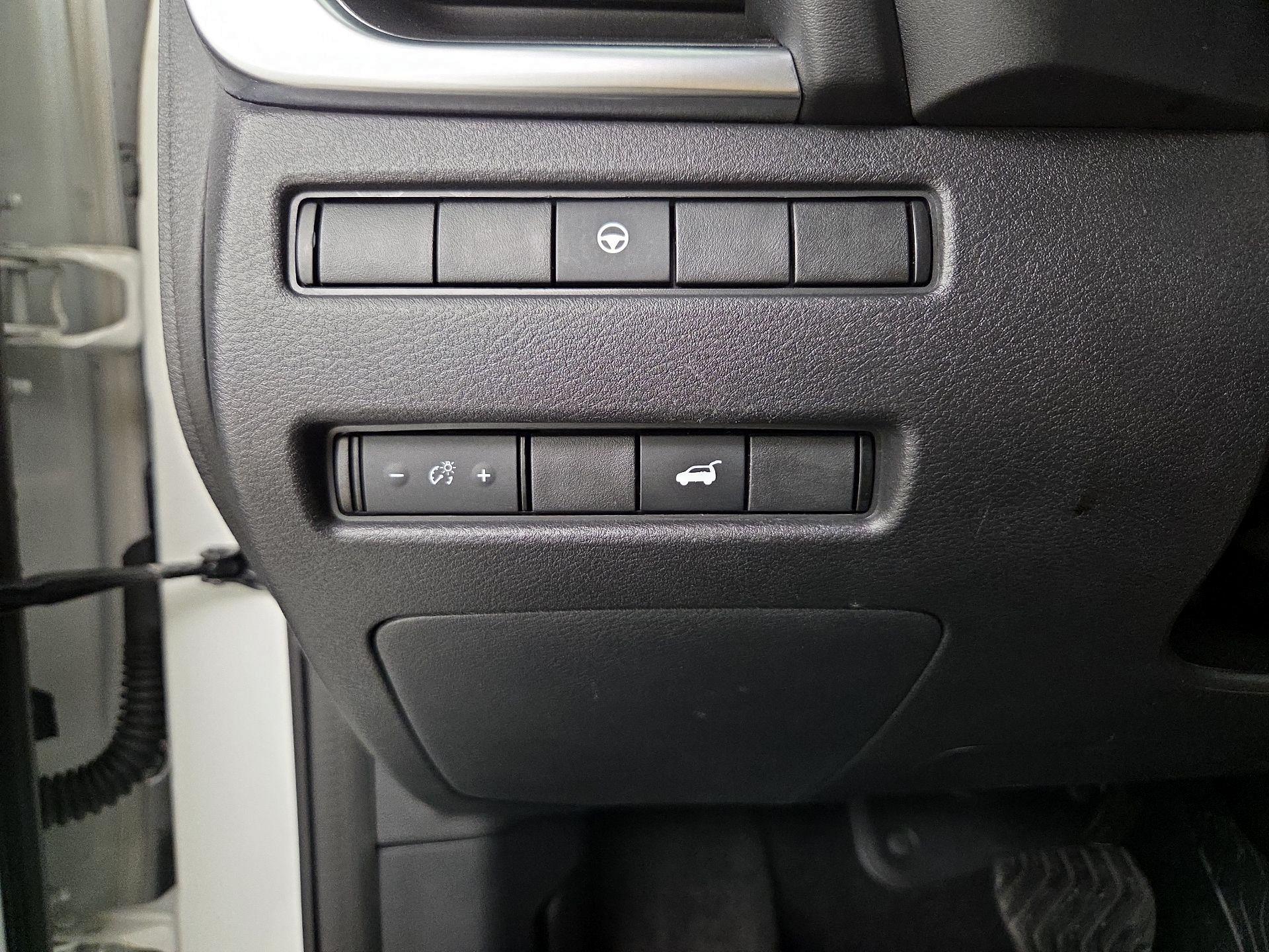 Thumbnail: 2021 Nissan Rogue - 13