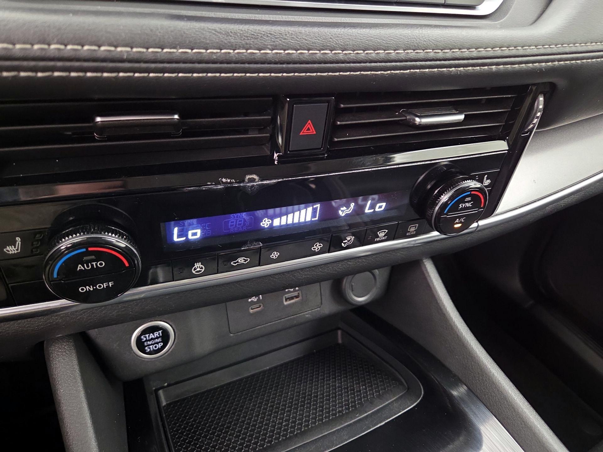 Thumbnail: 2021 Nissan Rogue - 16