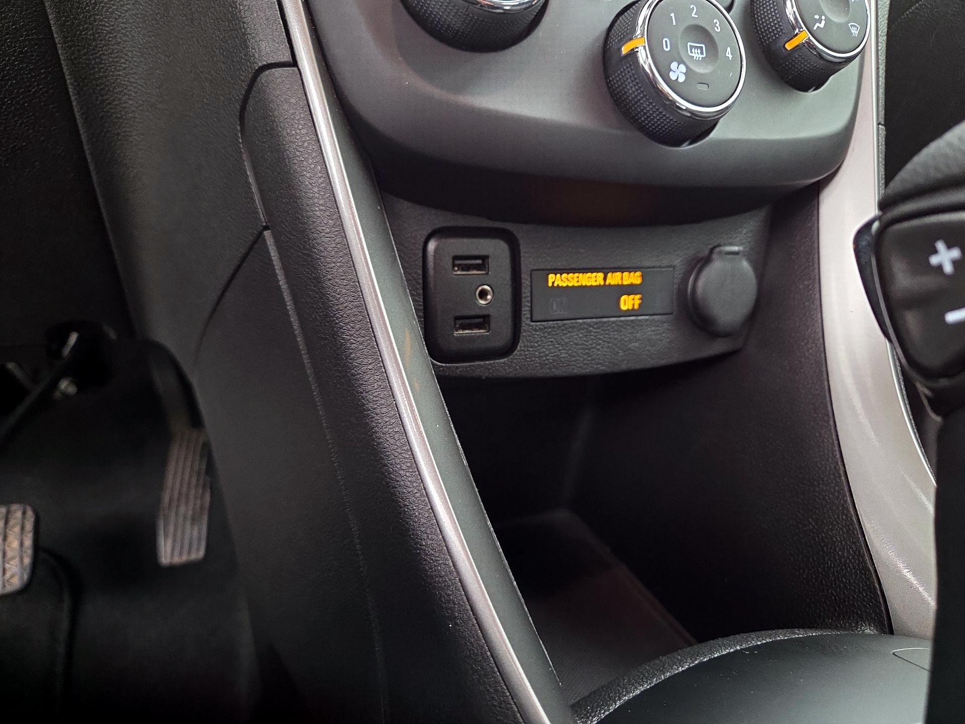 Thumbnail: 2017 Chevrolet Trax - 18