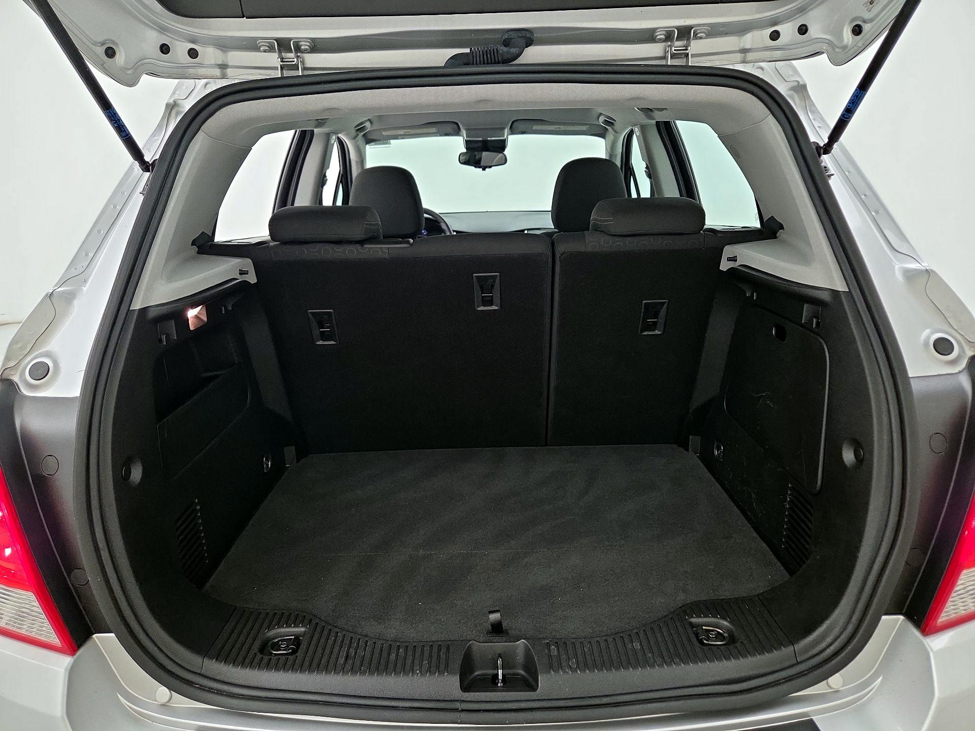 Thumbnail: 2017 Chevrolet Trax - 20