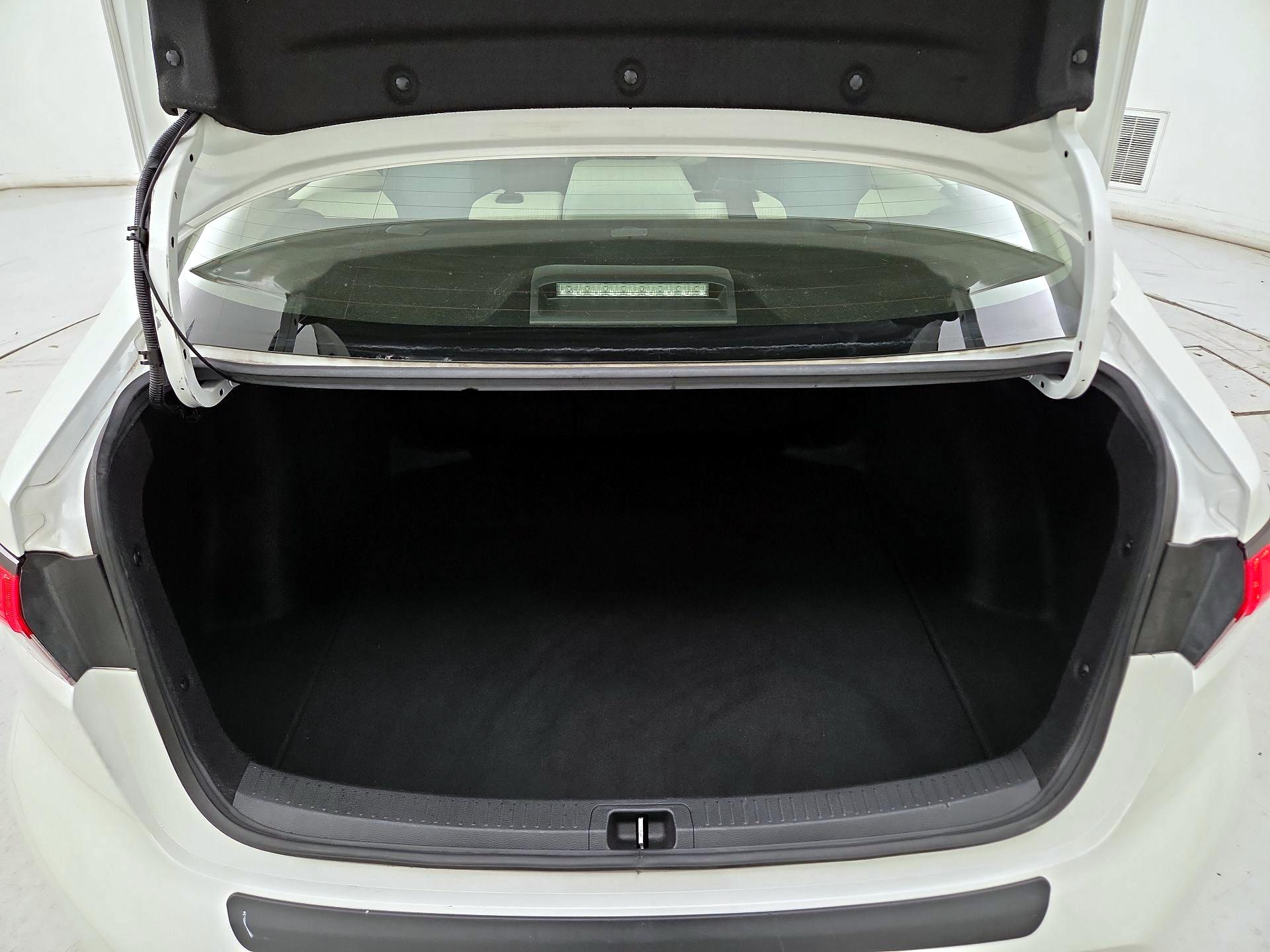 Thumbnail: 2020 Toyota Corolla - 19