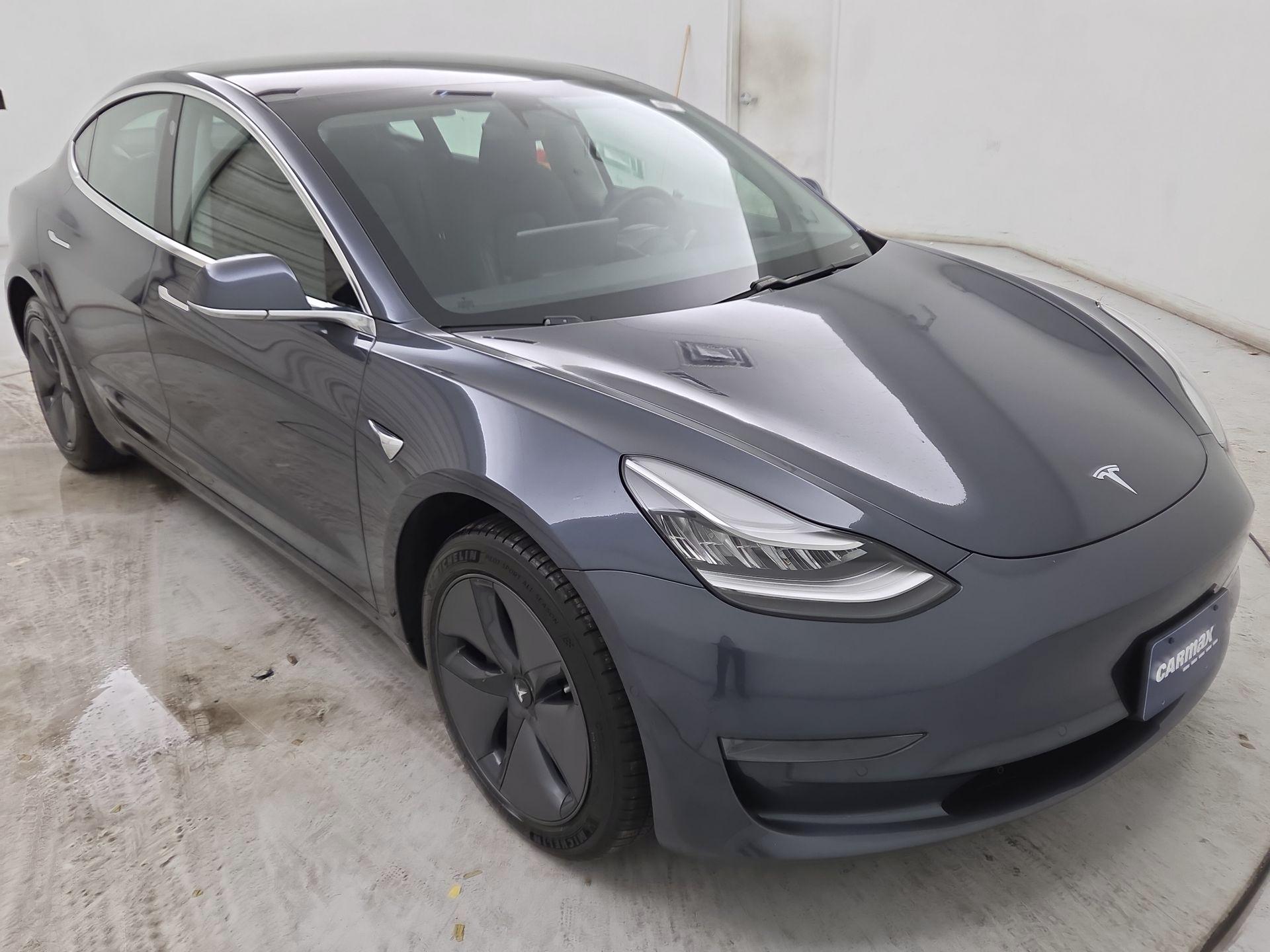 Thumbnail: 2020 Tesla Model 3 - 1