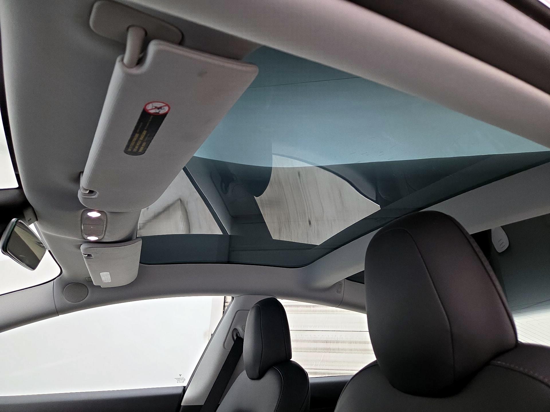 Thumbnail: 2020 Tesla Model 3 - 17