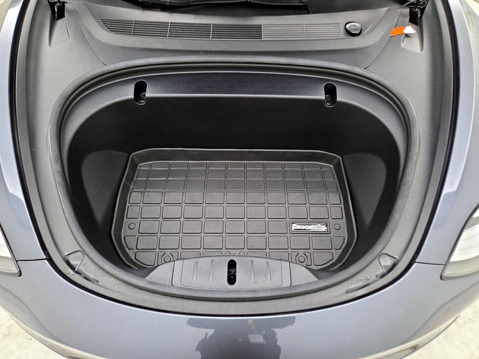 Thumbnail: 2020 Tesla Model 3 - 20