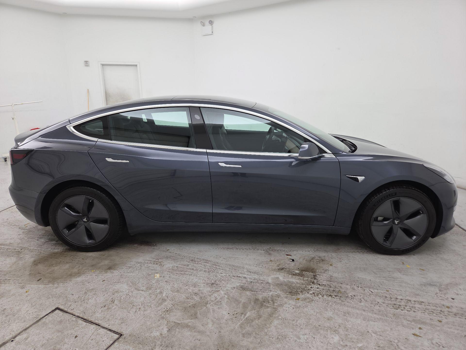 Thumbnail: 2020 Tesla Model 3 - 4