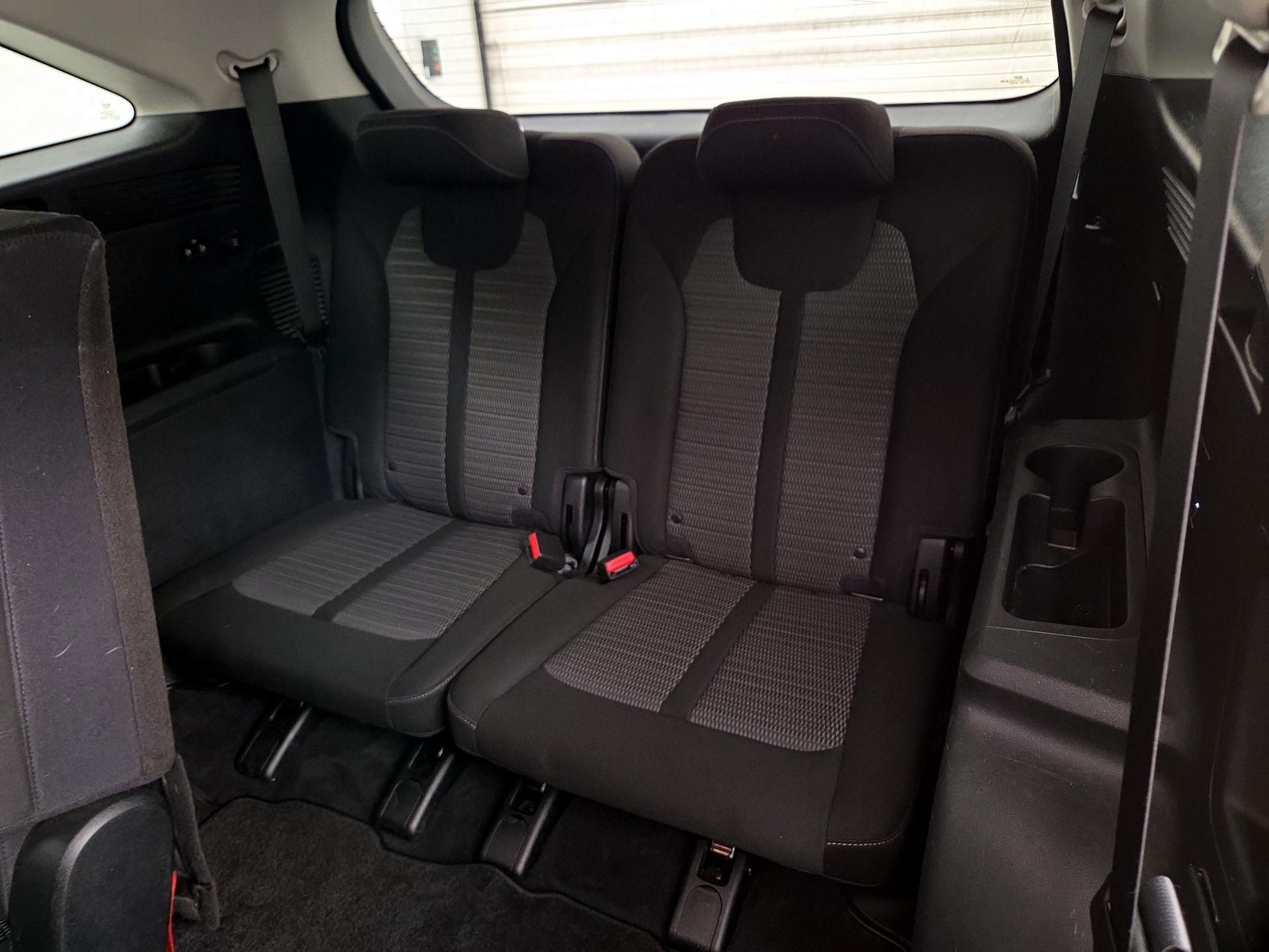 Thumbnail: 2021 Kia Sorento - 19