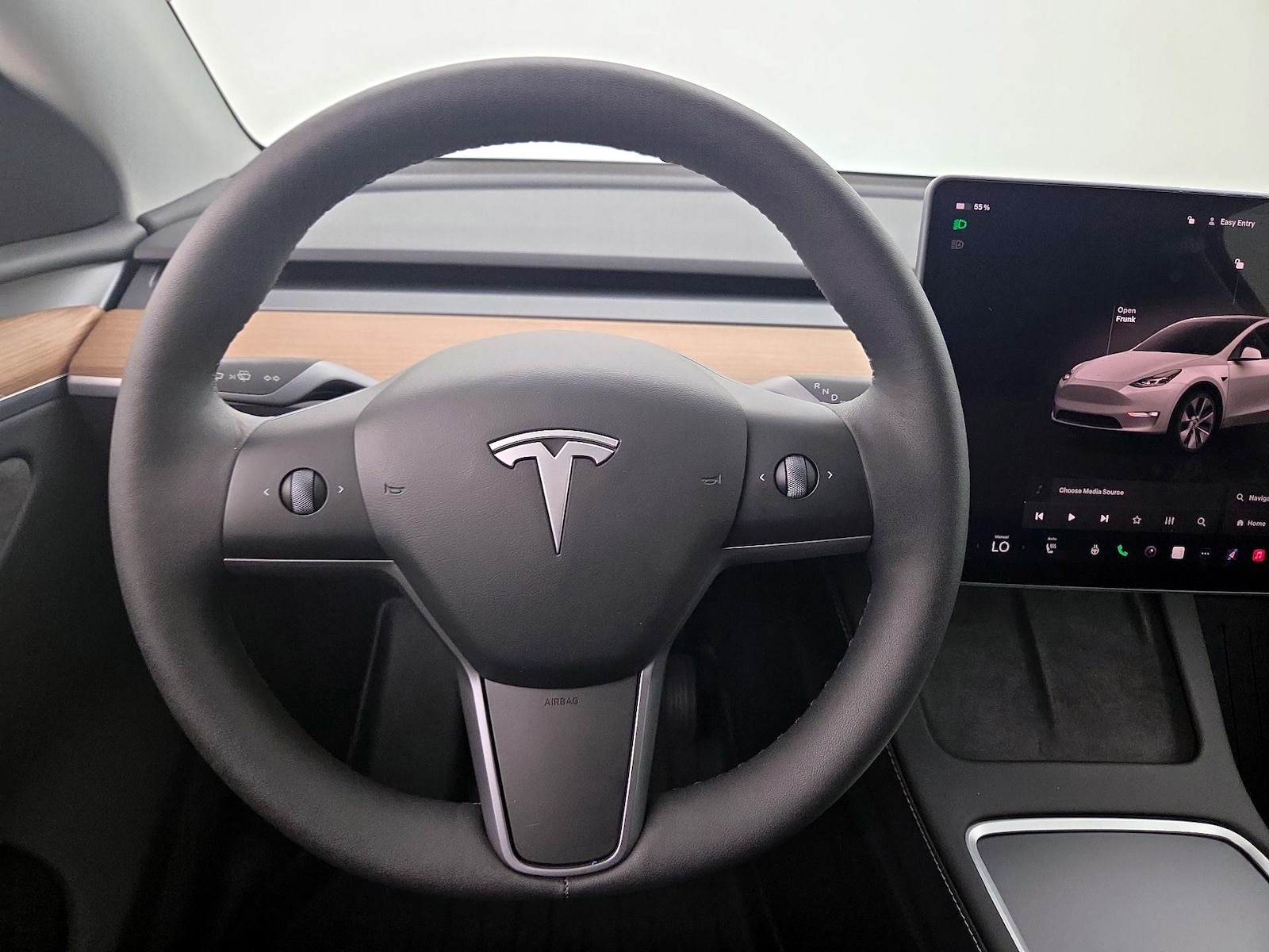 2024 Tesla Model Y Long Range - Photo 11