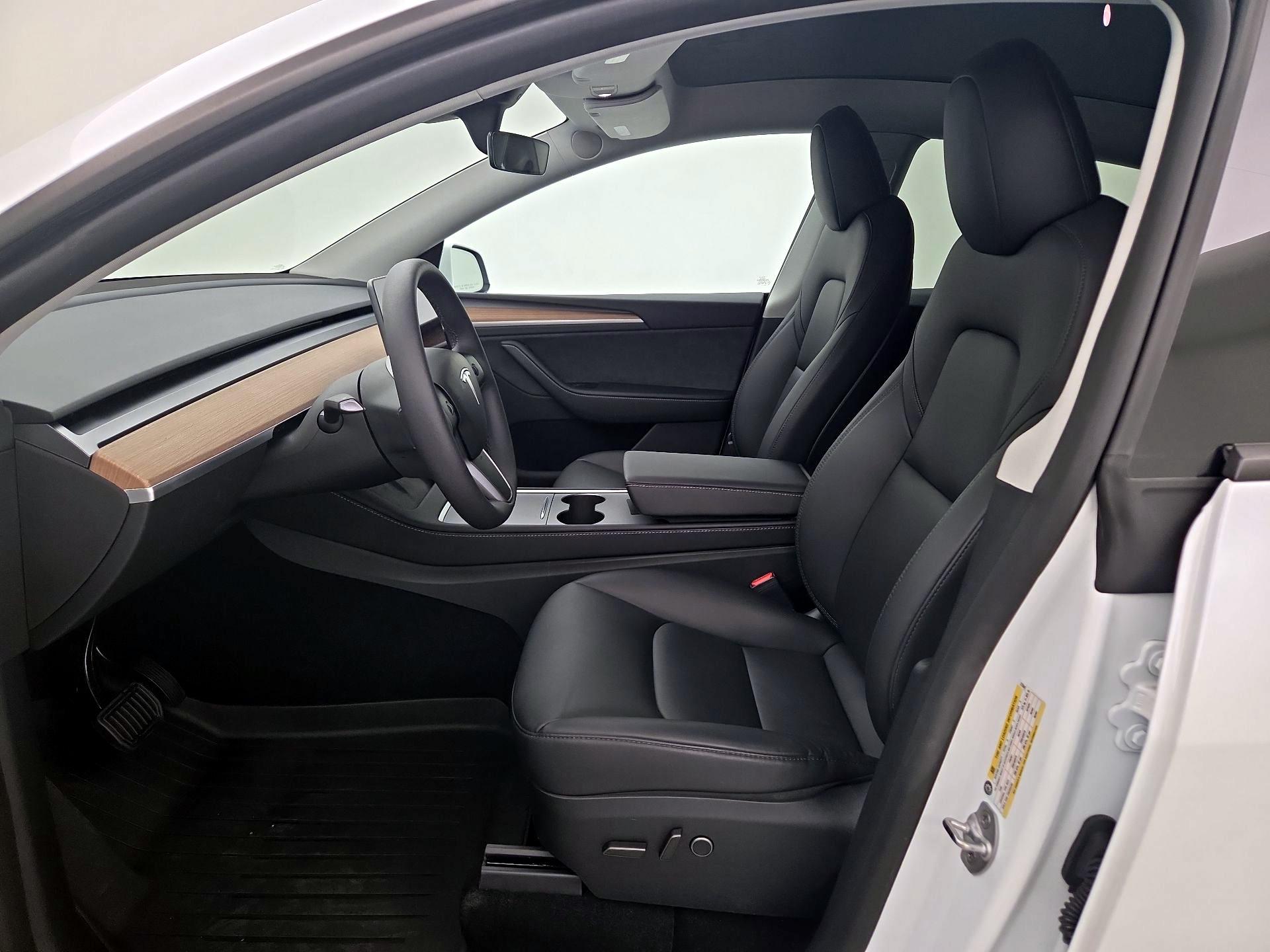 Thumbnail: 2024 Tesla Model Y - 11