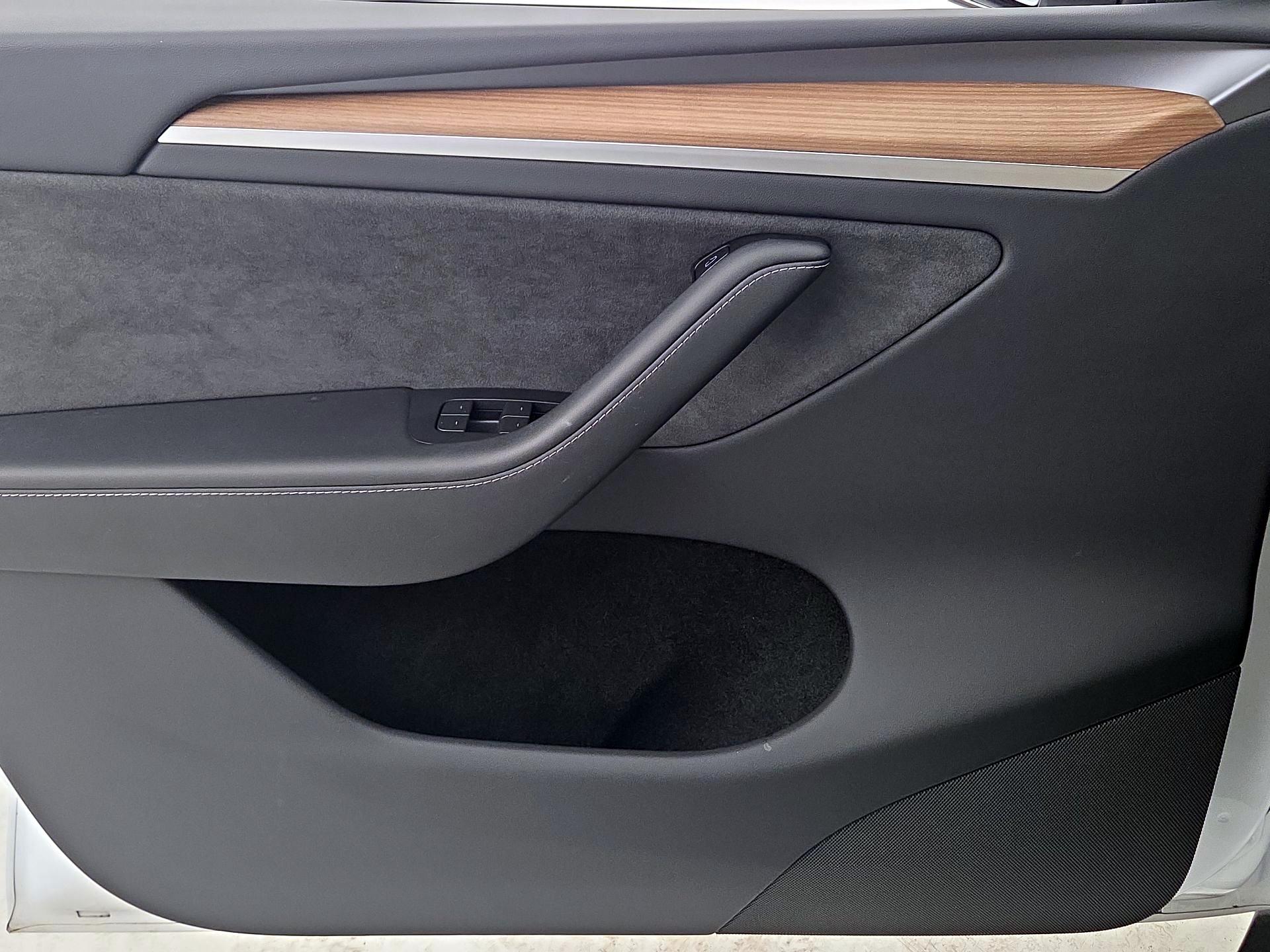 Thumbnail: 2024 Tesla Model Y - 12