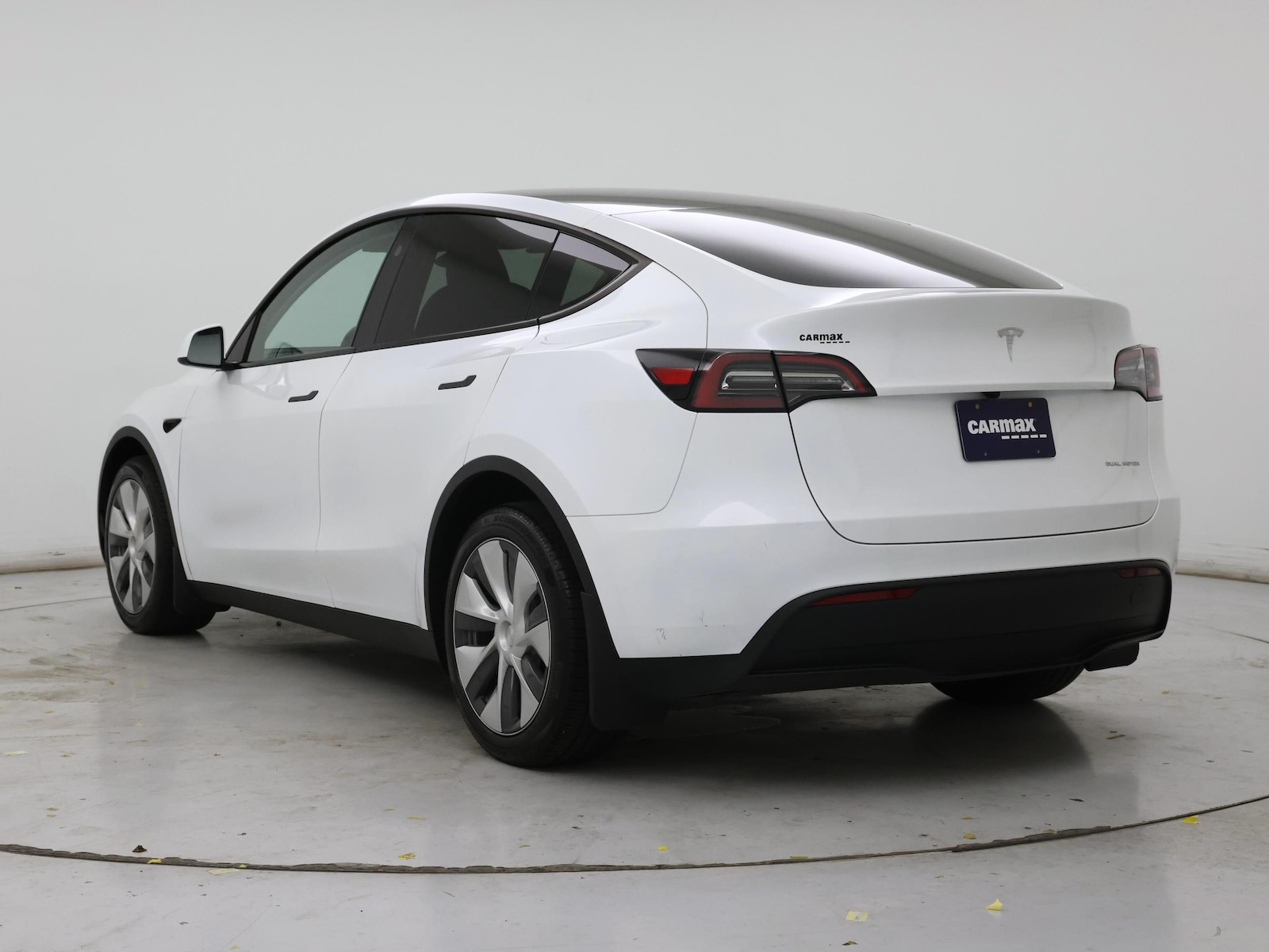 2024 Tesla Model Y Long Range - Photo 3