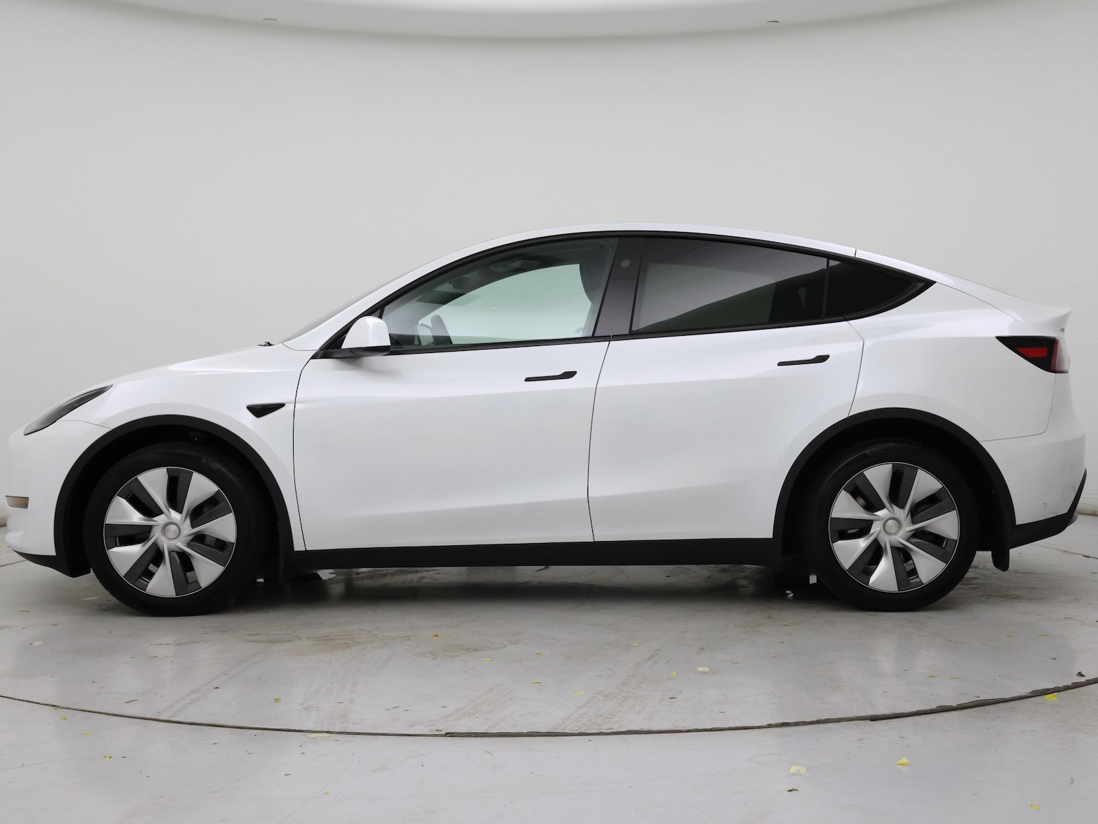 2024 Tesla Model Y Long Range - Photo 4
