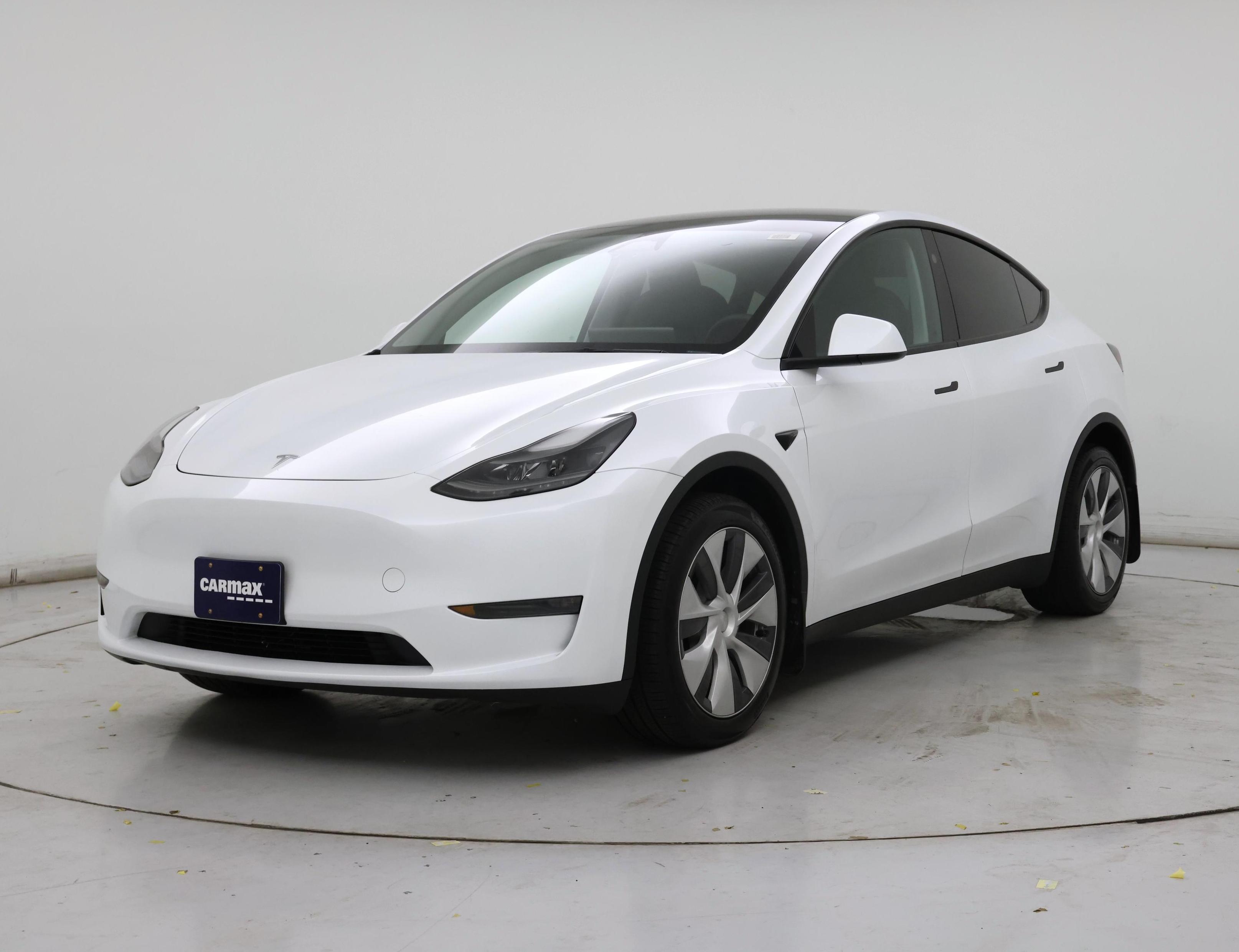 Thumbnail: 2024 Tesla Model Y - 4