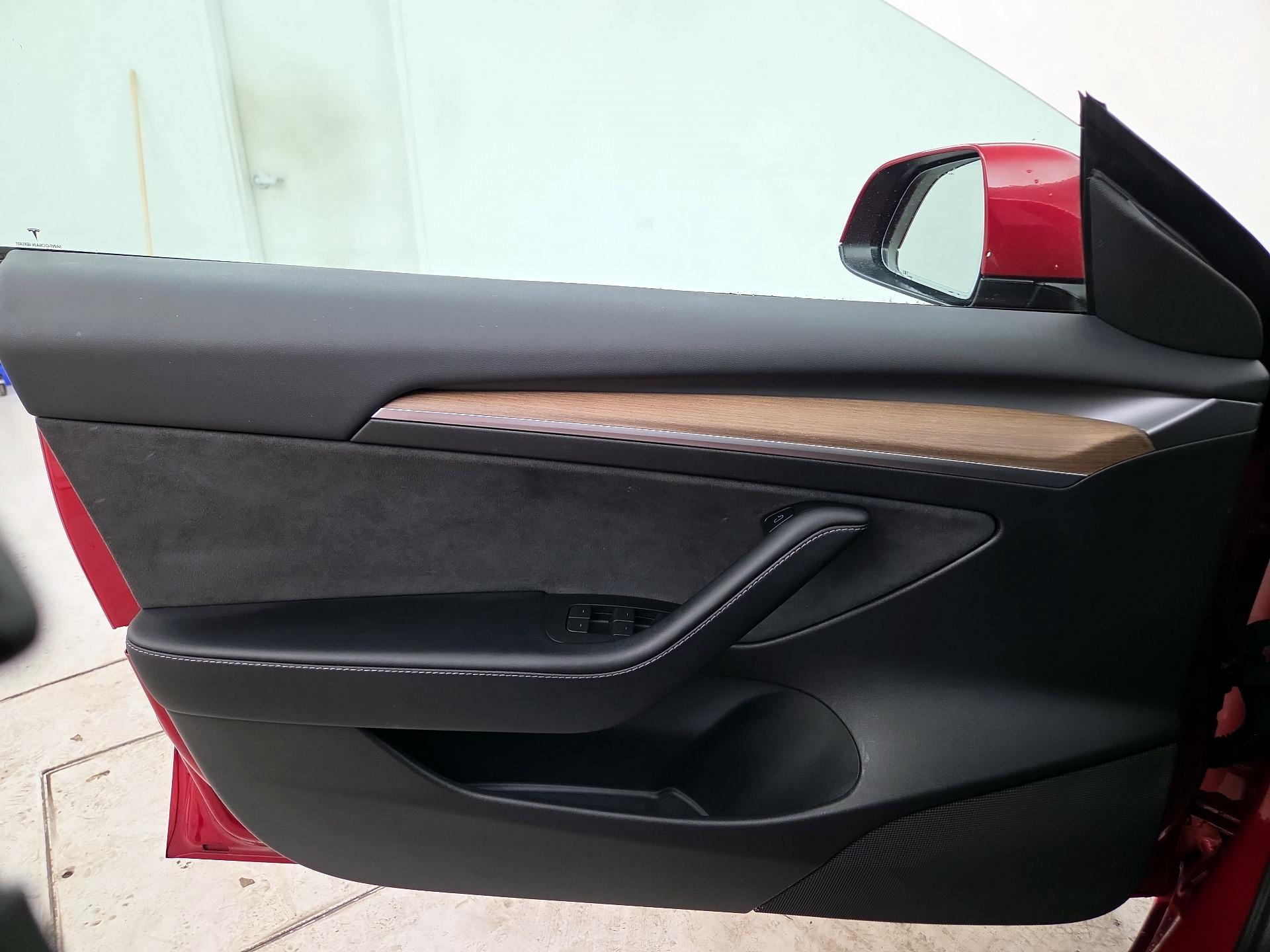 Thumbnail: 2023 Tesla Model 3 - 10