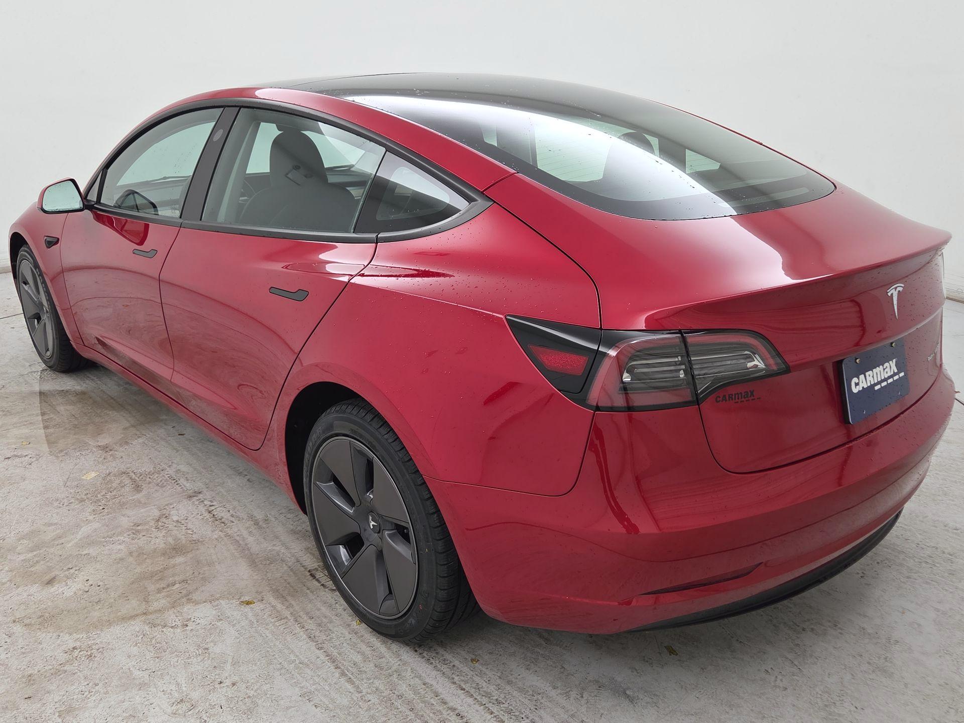 Thumbnail: 2023 Tesla Model 3 - 7