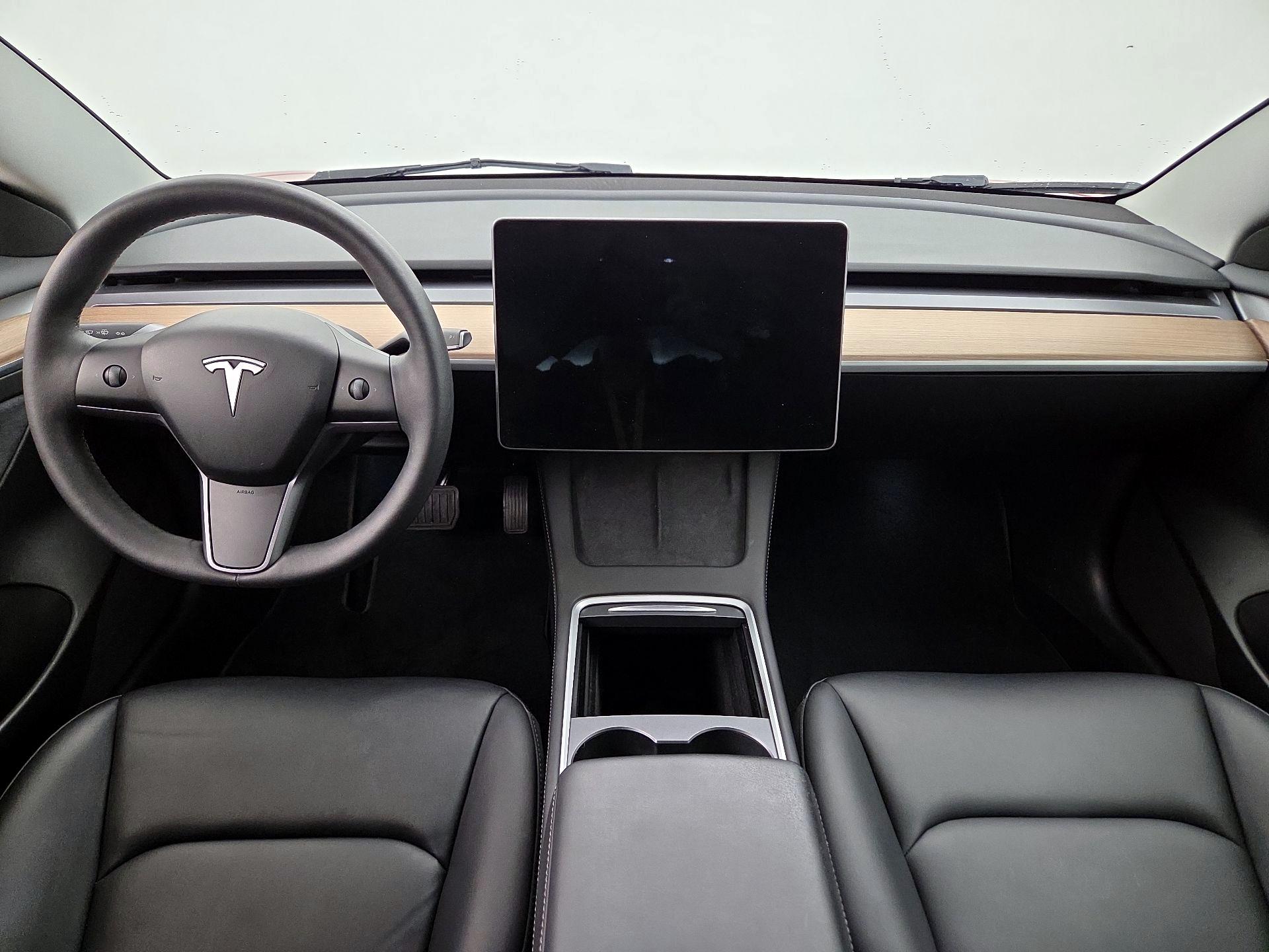 Thumbnail: 2023 Tesla Model 3 - 8