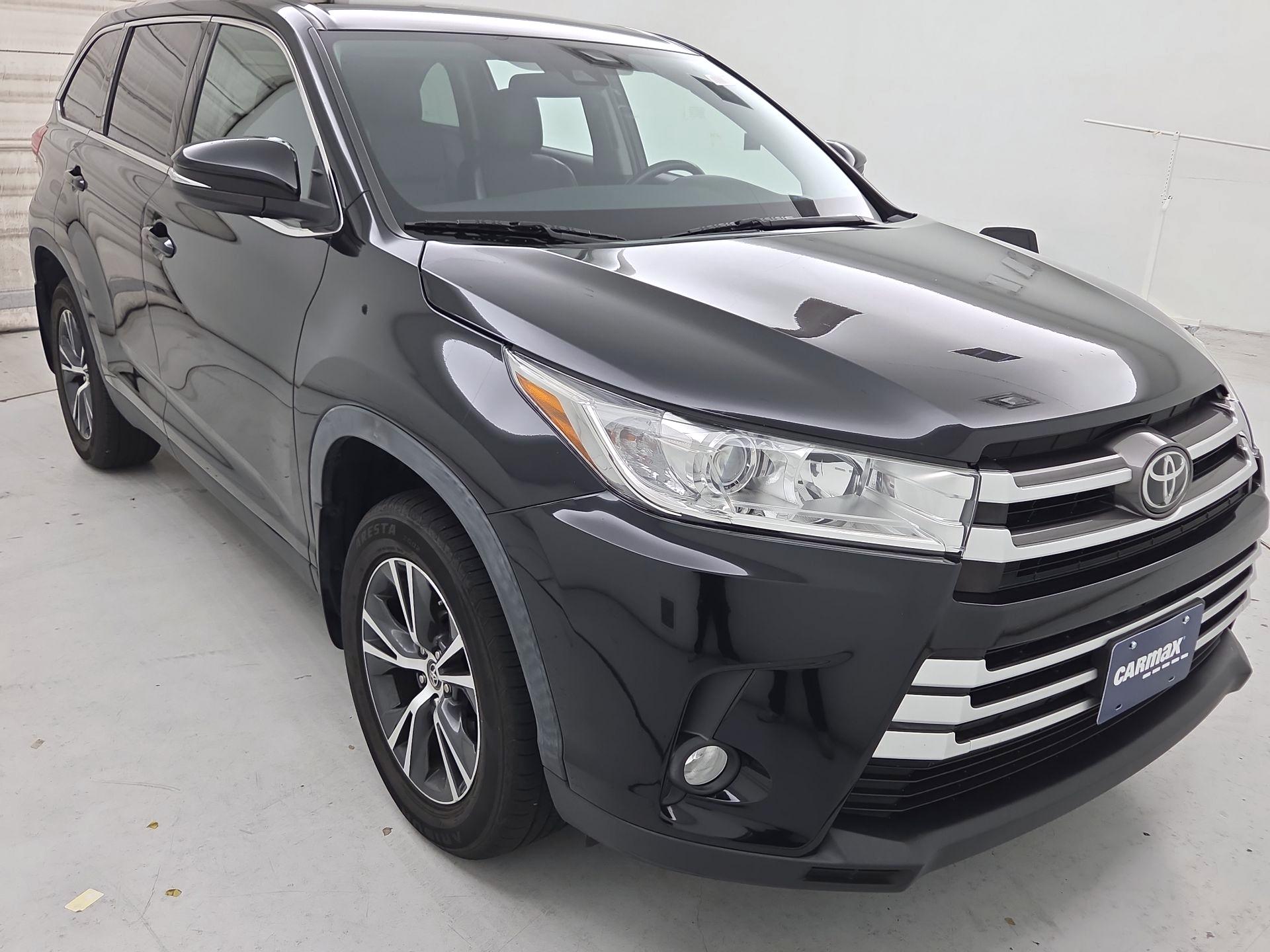 Thumbnail: 2019 Toyota Highlander - 1