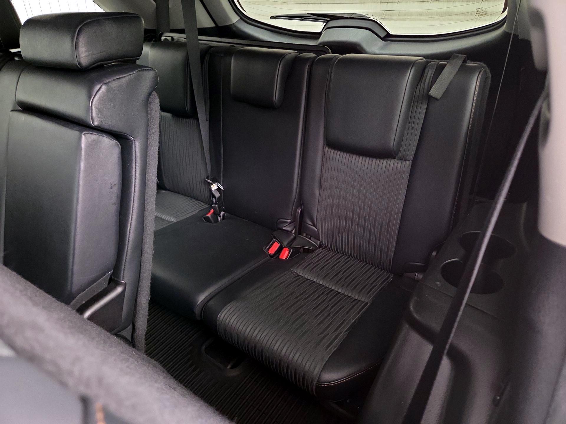 Thumbnail: 2019 Toyota Highlander - 18