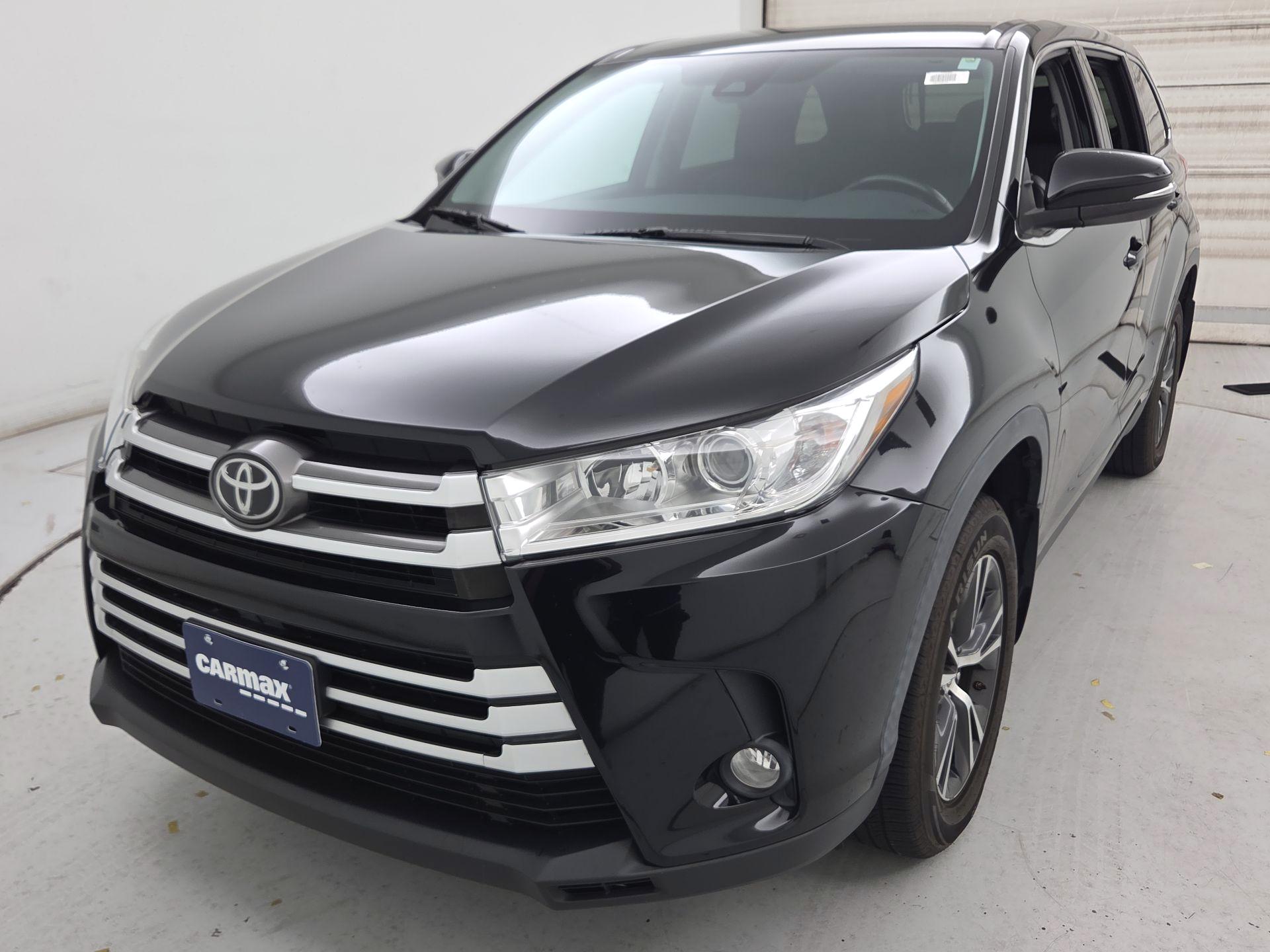 Thumbnail: 2019 Toyota Highlander - 3