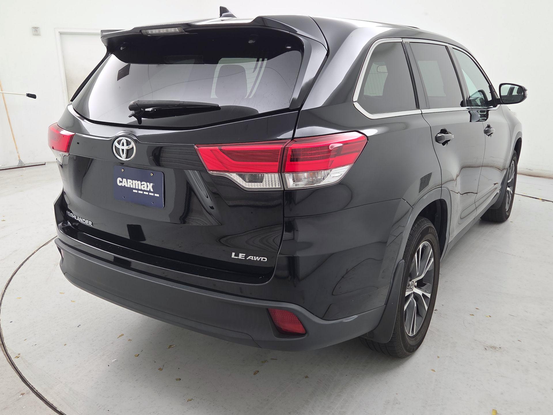 Thumbnail: 2019 Toyota Highlander - 5