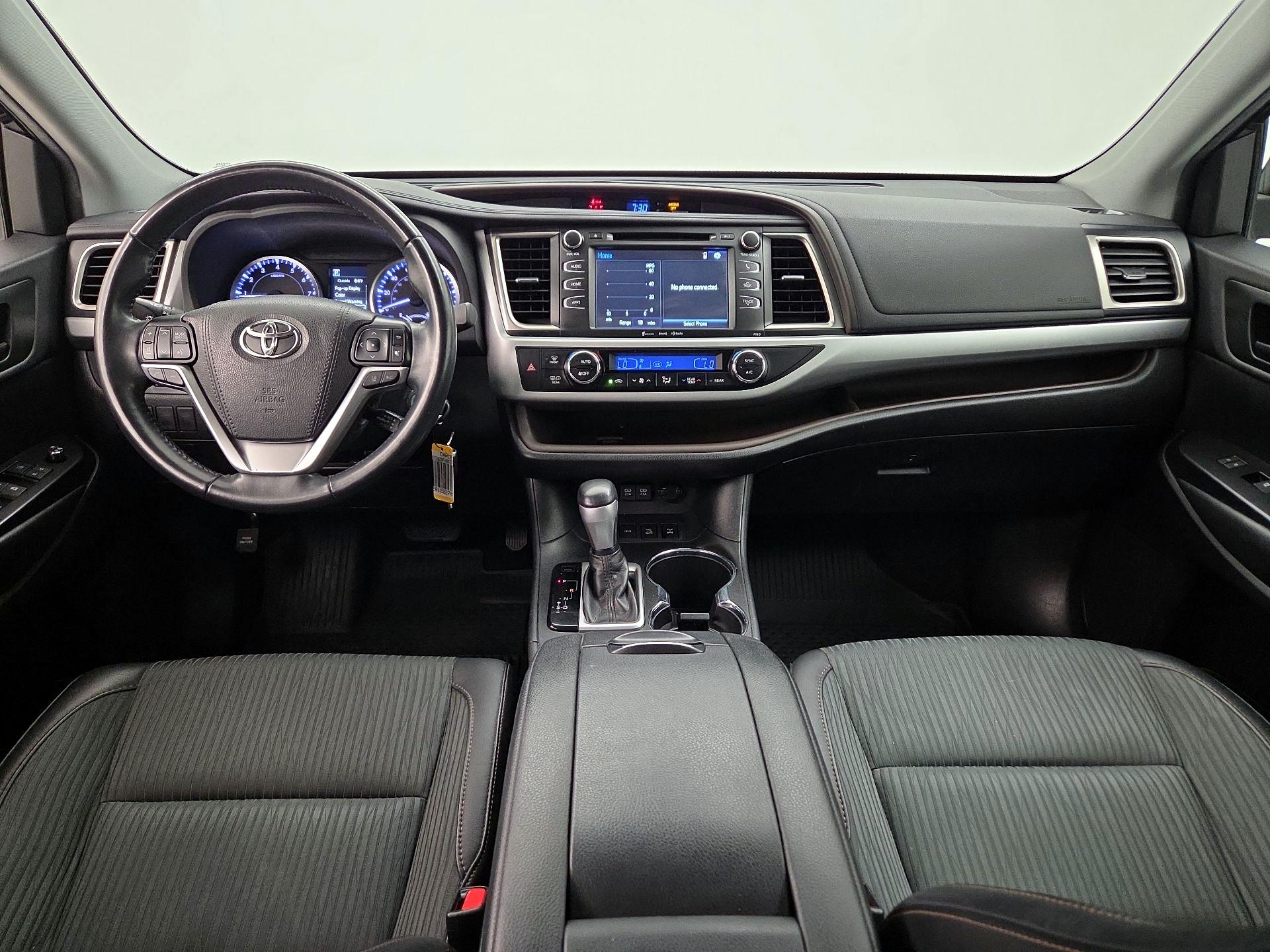 Thumbnail: 2019 Toyota Highlander - 8