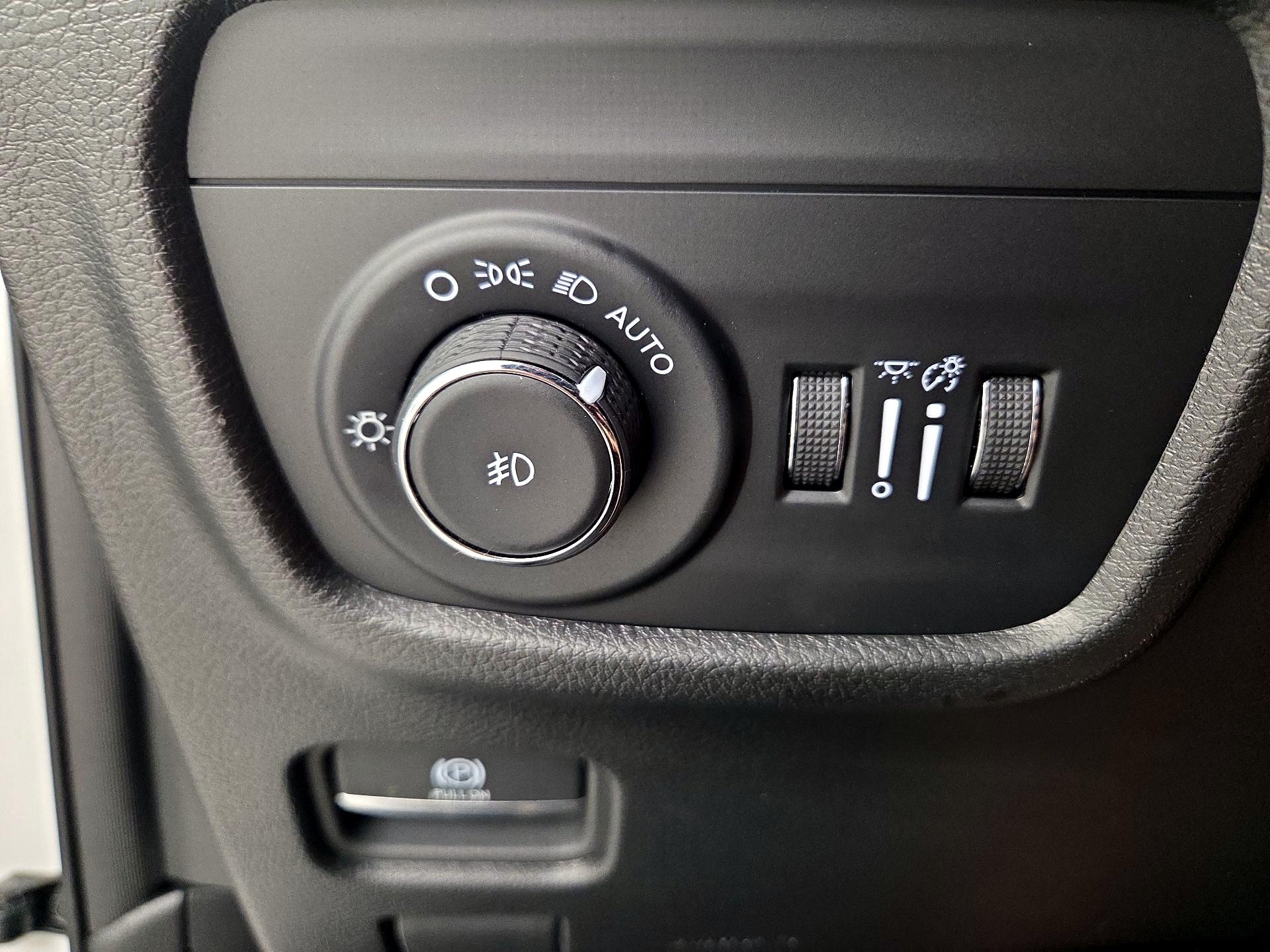 Thumbnail: 2024 Jeep Grand Cherokee - 13