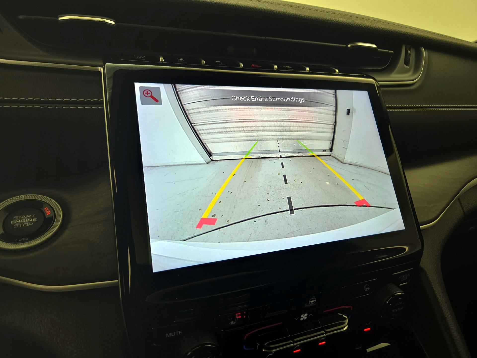 Thumbnail: 2024 Jeep Grand Cherokee - 15