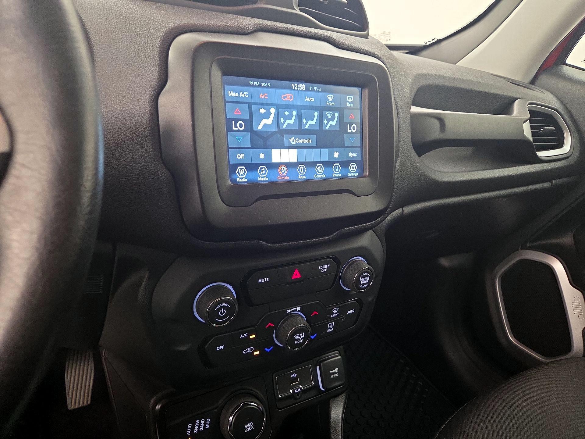 Thumbnail: 2020 Jeep Renegade - 16