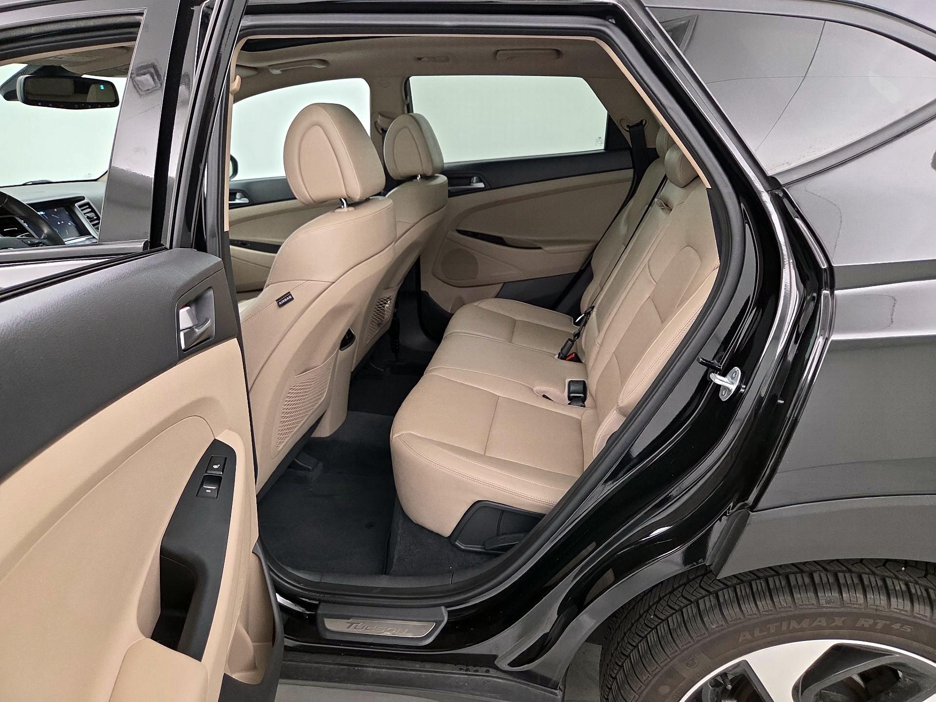 Thumbnail: 2016 Hyundai Tucson - 19