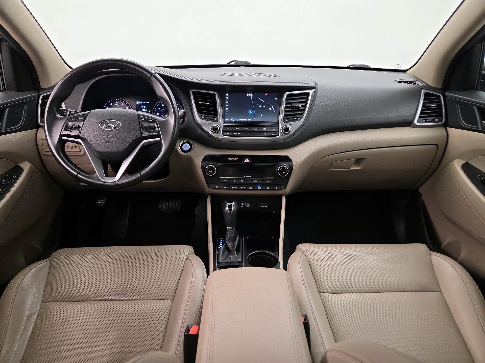 Thumbnail: 2016 Hyundai Tucson - 8